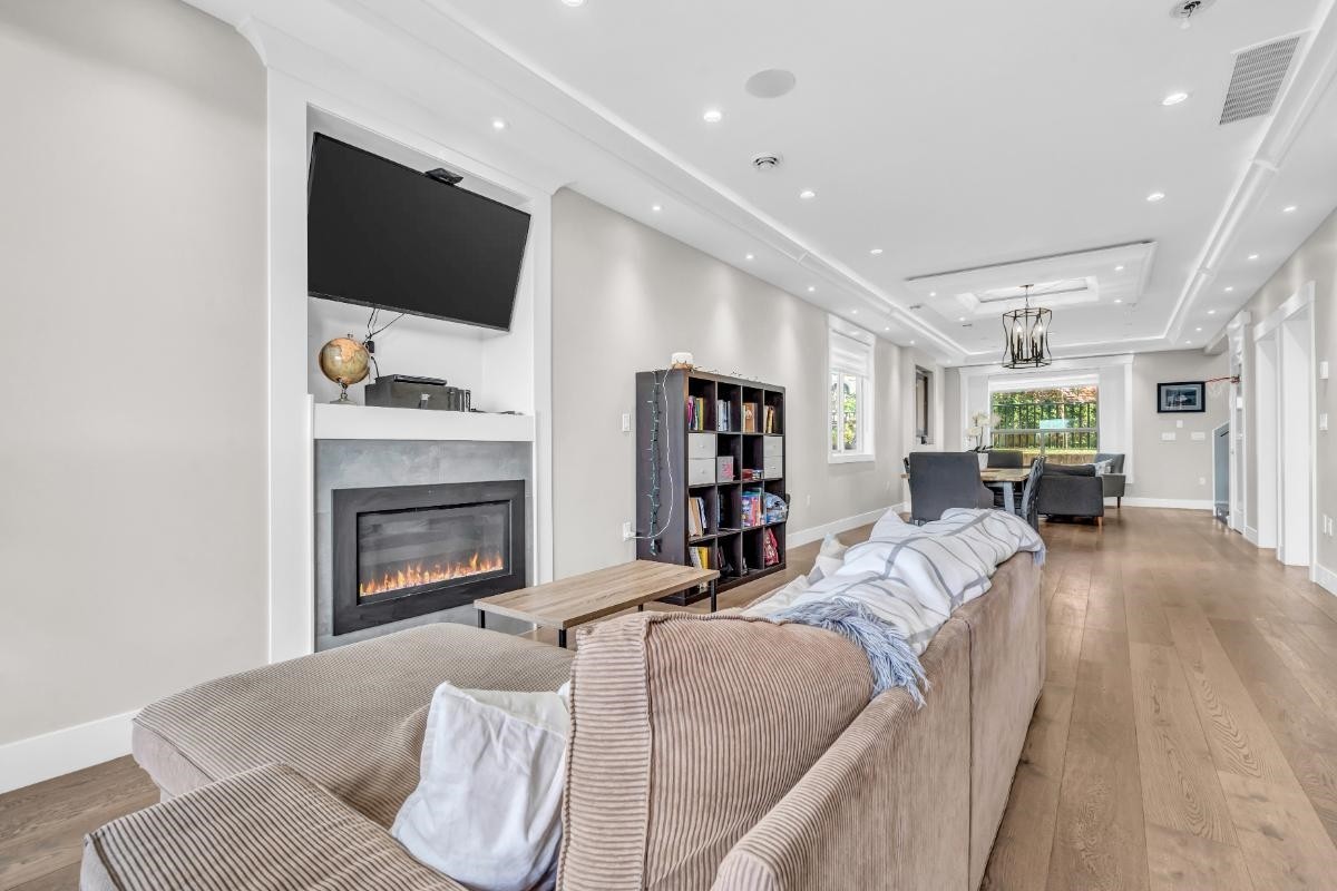 175 Delta Avenue, Burnaby, BC