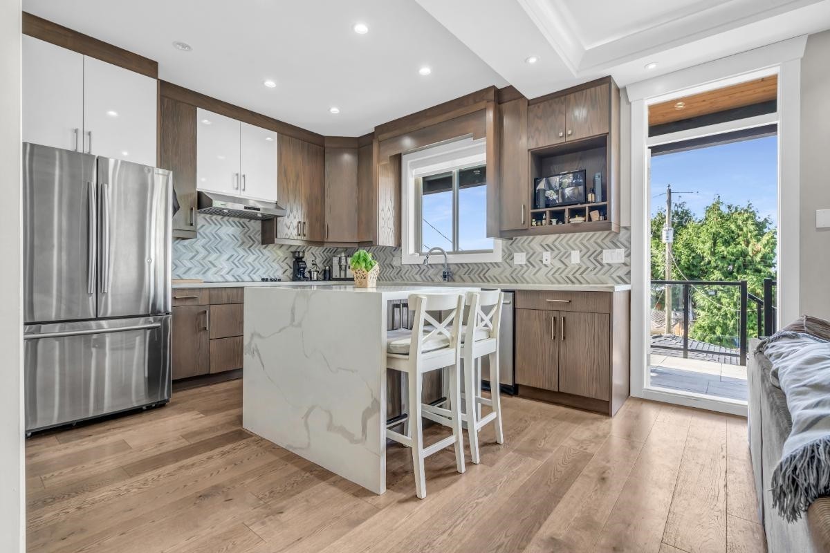 175 Delta Avenue, Burnaby, BC
