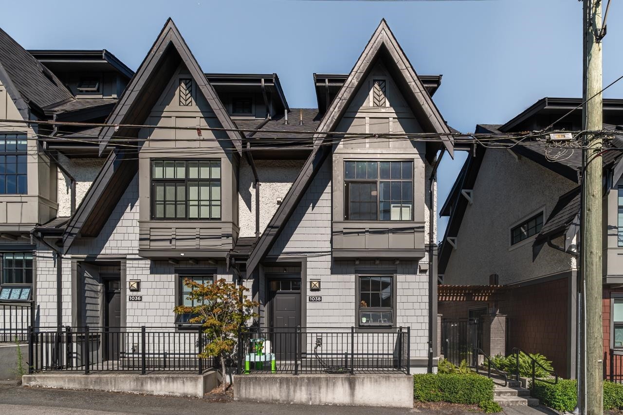1038 Park Drive, Vancouver, BC - Outdoor With Facade