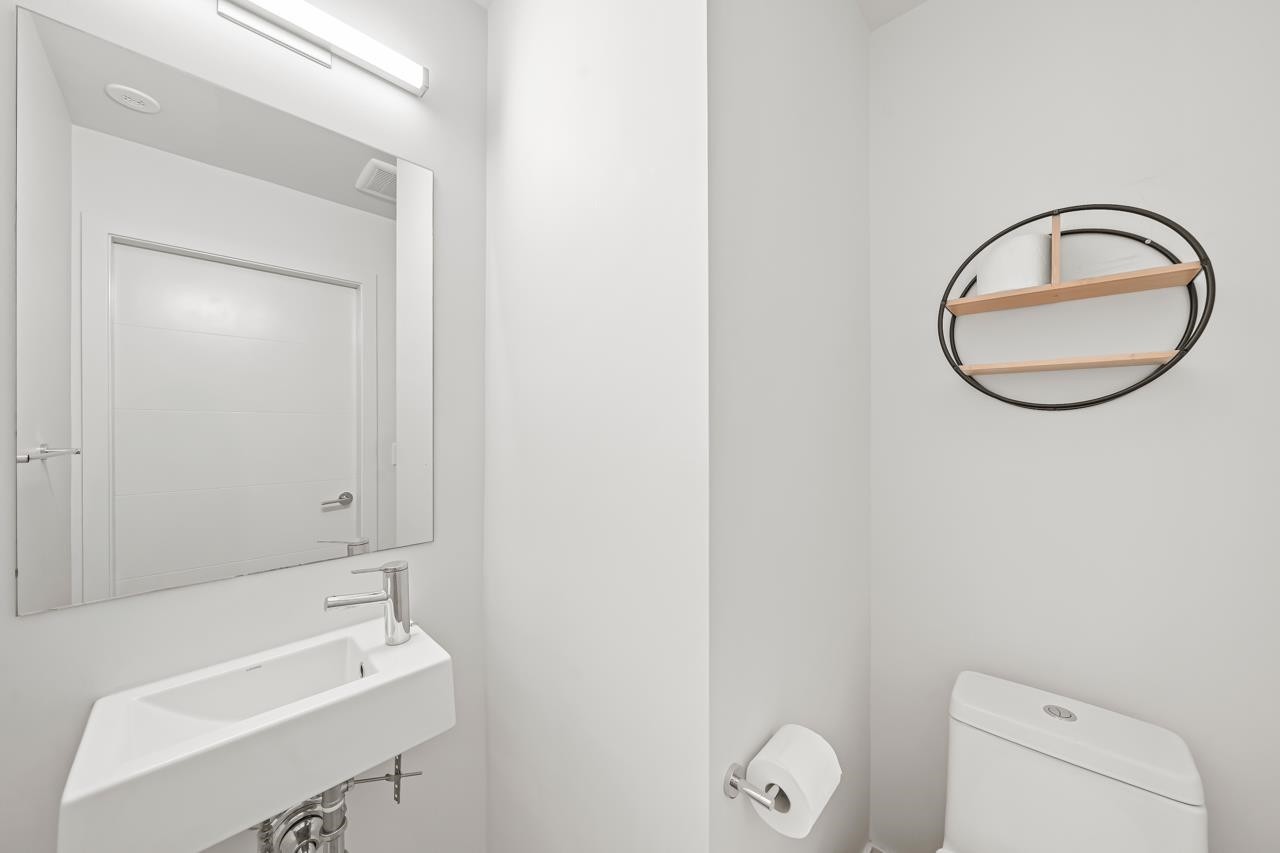 1038 Park Drive, Vancouver, BC - Indoor Photo Showing Other Room