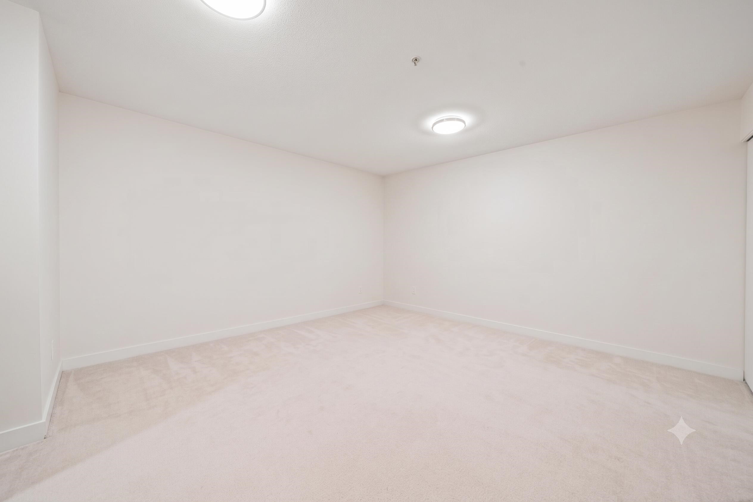 1038 Park Drive, Vancouver, BC - Indoor Photo Showing Other Room