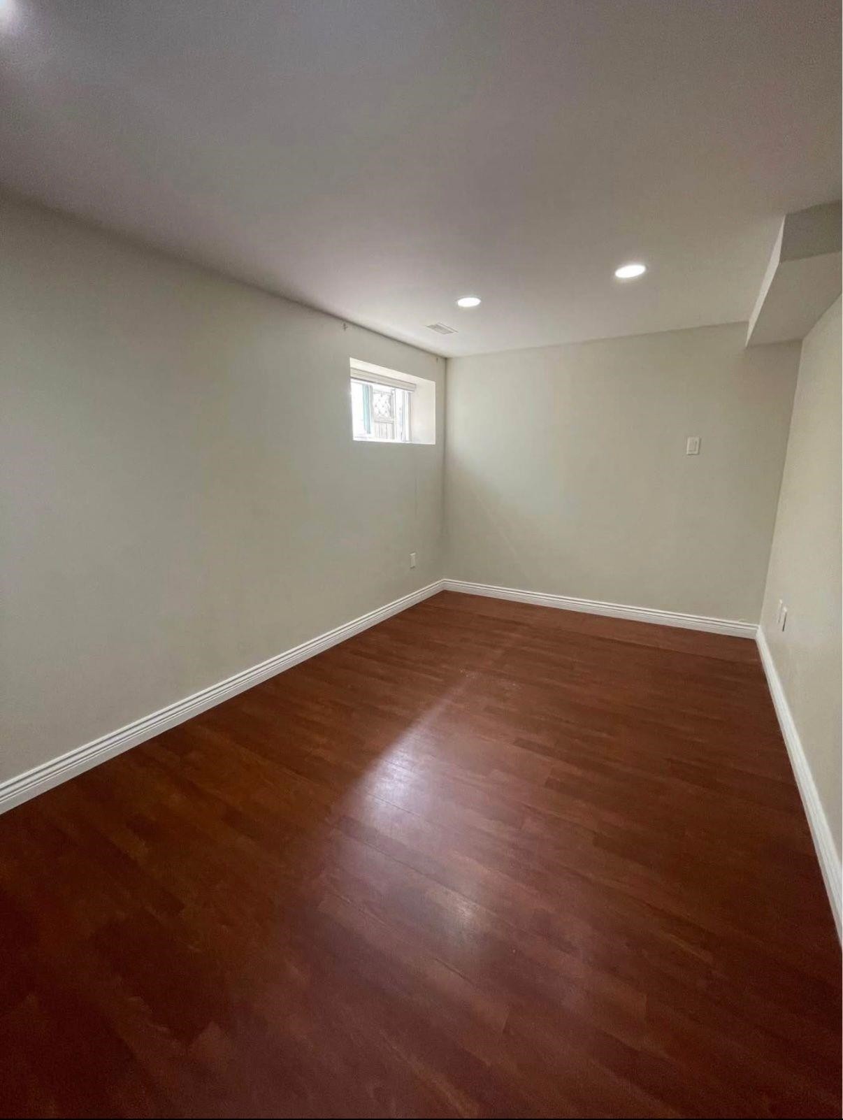 4802 Venables Street, Burnaby, BC - Indoor Photo Showing Other Room