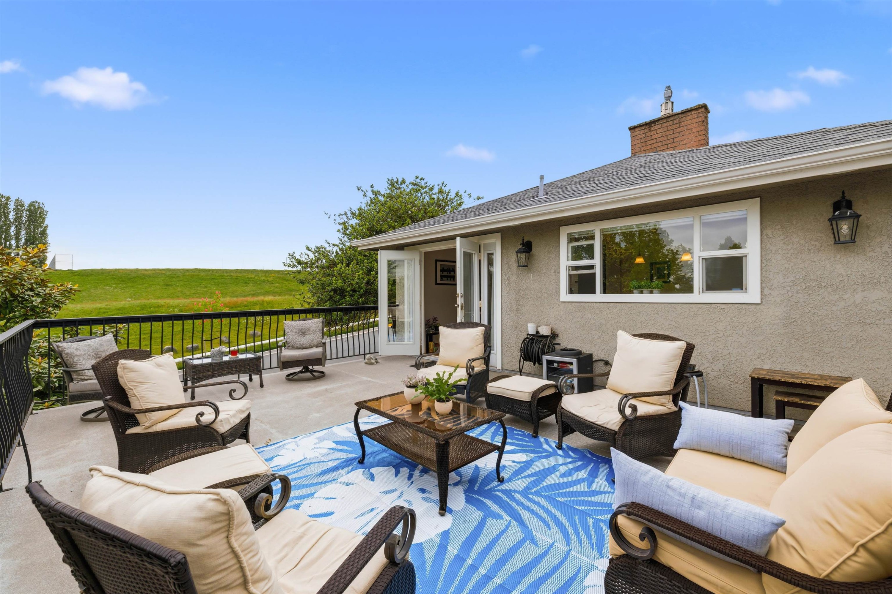 4802 Venables Street, Burnaby, BC - Outdoor With Deck Patio Veranda With Exterior