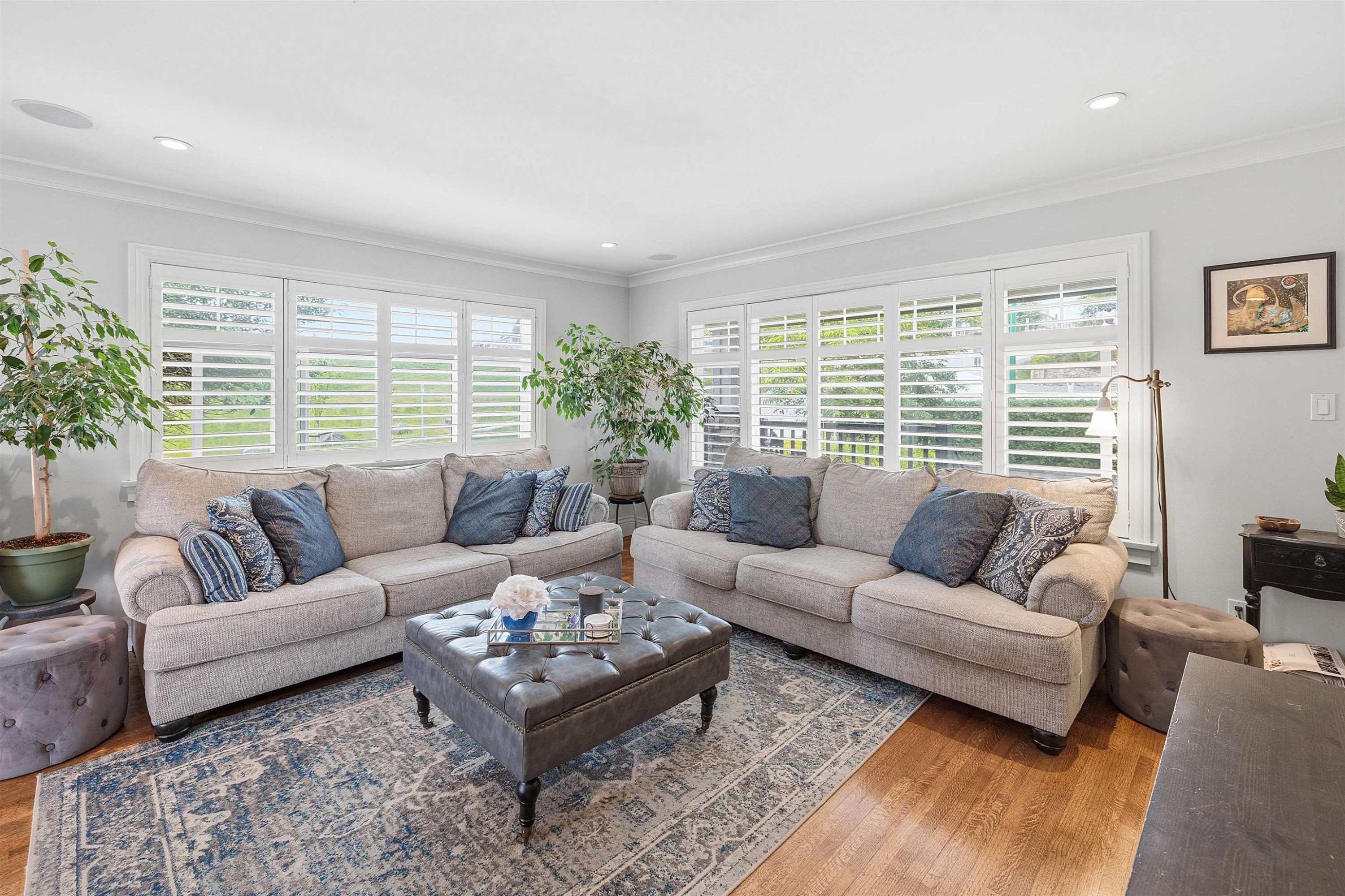 4802 Venables Street, Burnaby, BC - Indoor Photo Showing Living Room