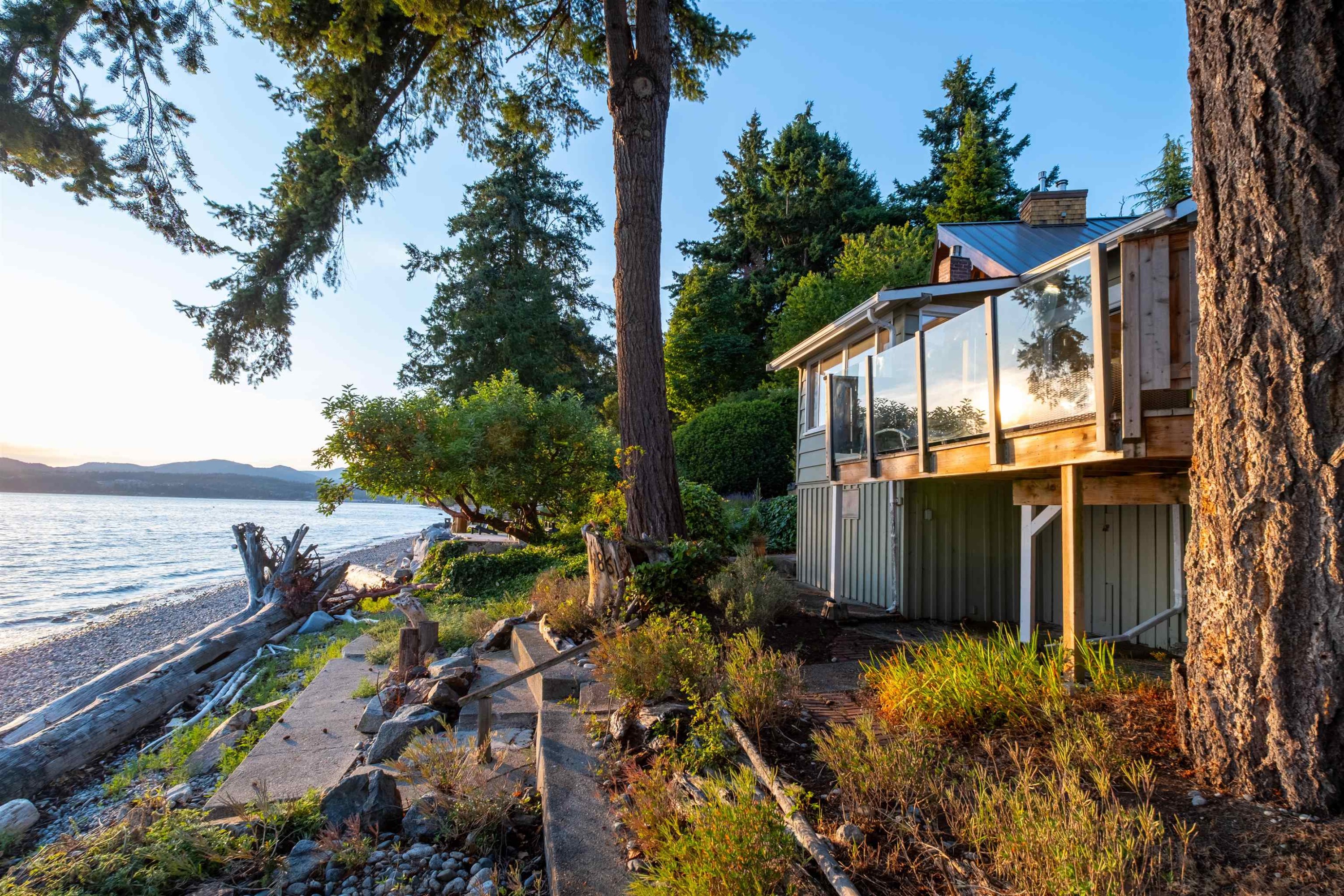 4861 Sunshine Coast Highway, Sechelt, BC