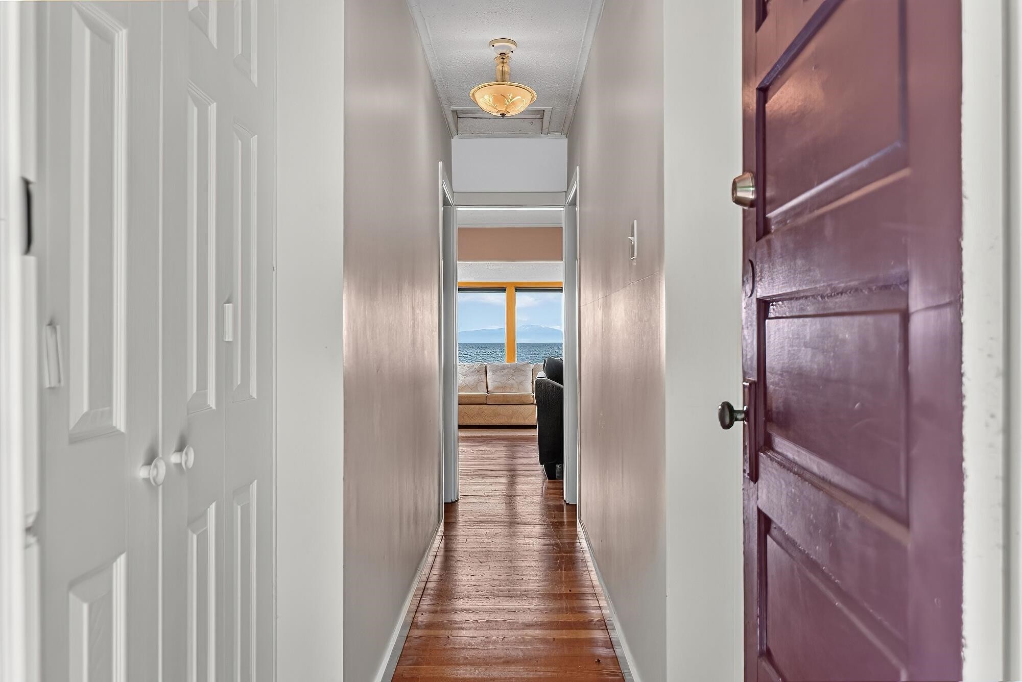 4861 Sunshine Coast Highway, Sechelt, BC