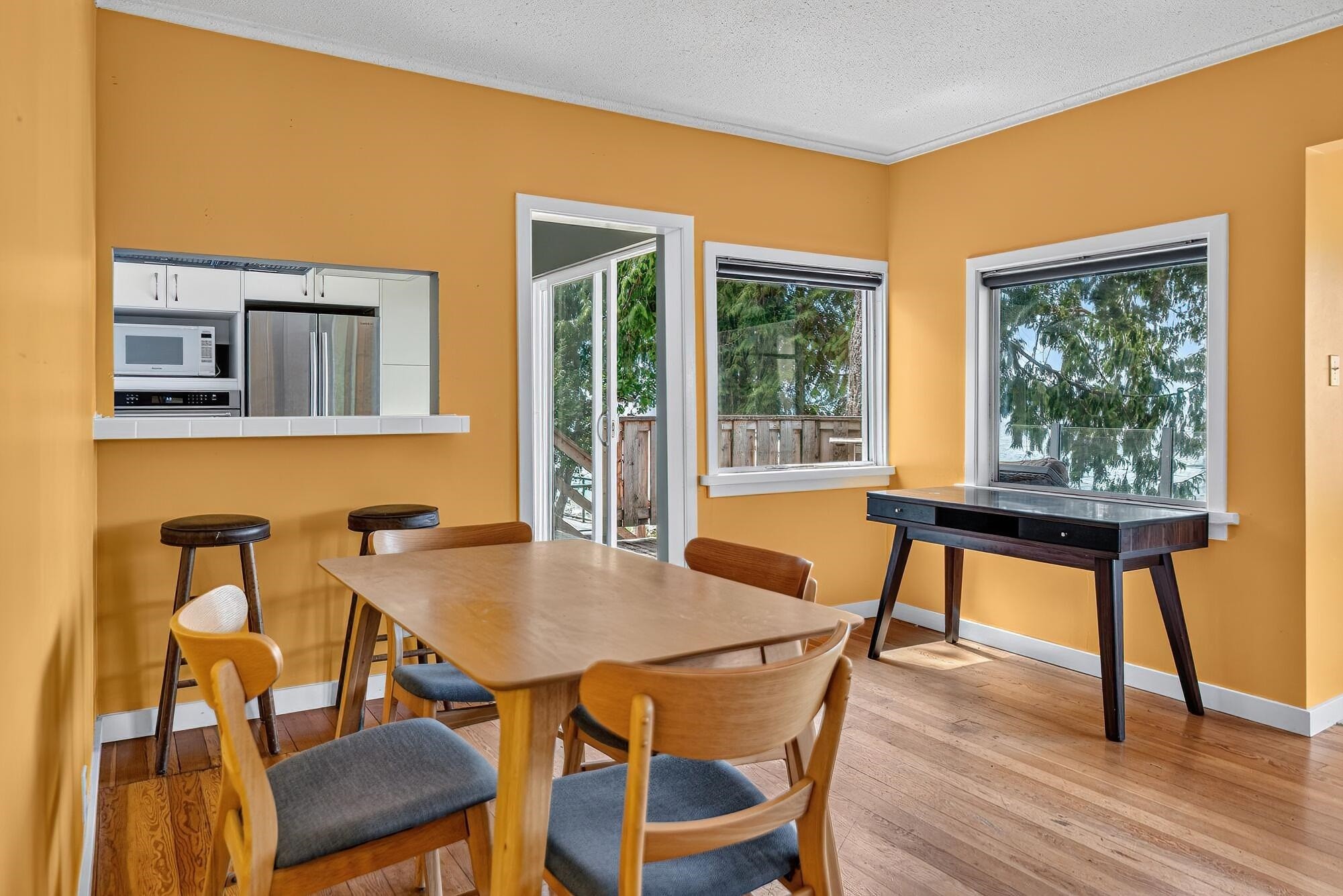 4861 Sunshine Coast Highway, Sechelt, BC