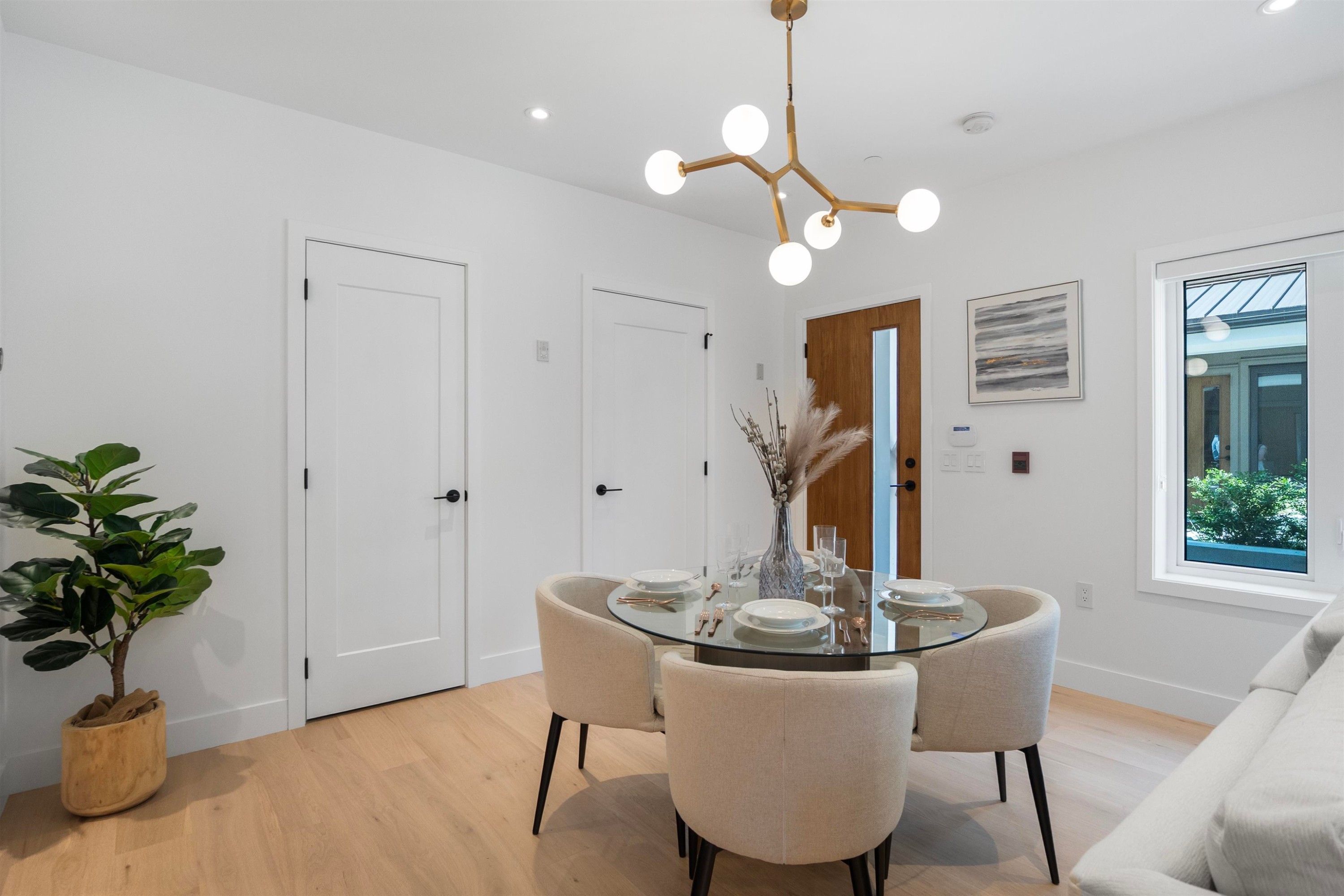 1010 52Nd Avenue W, Vancouver, BC