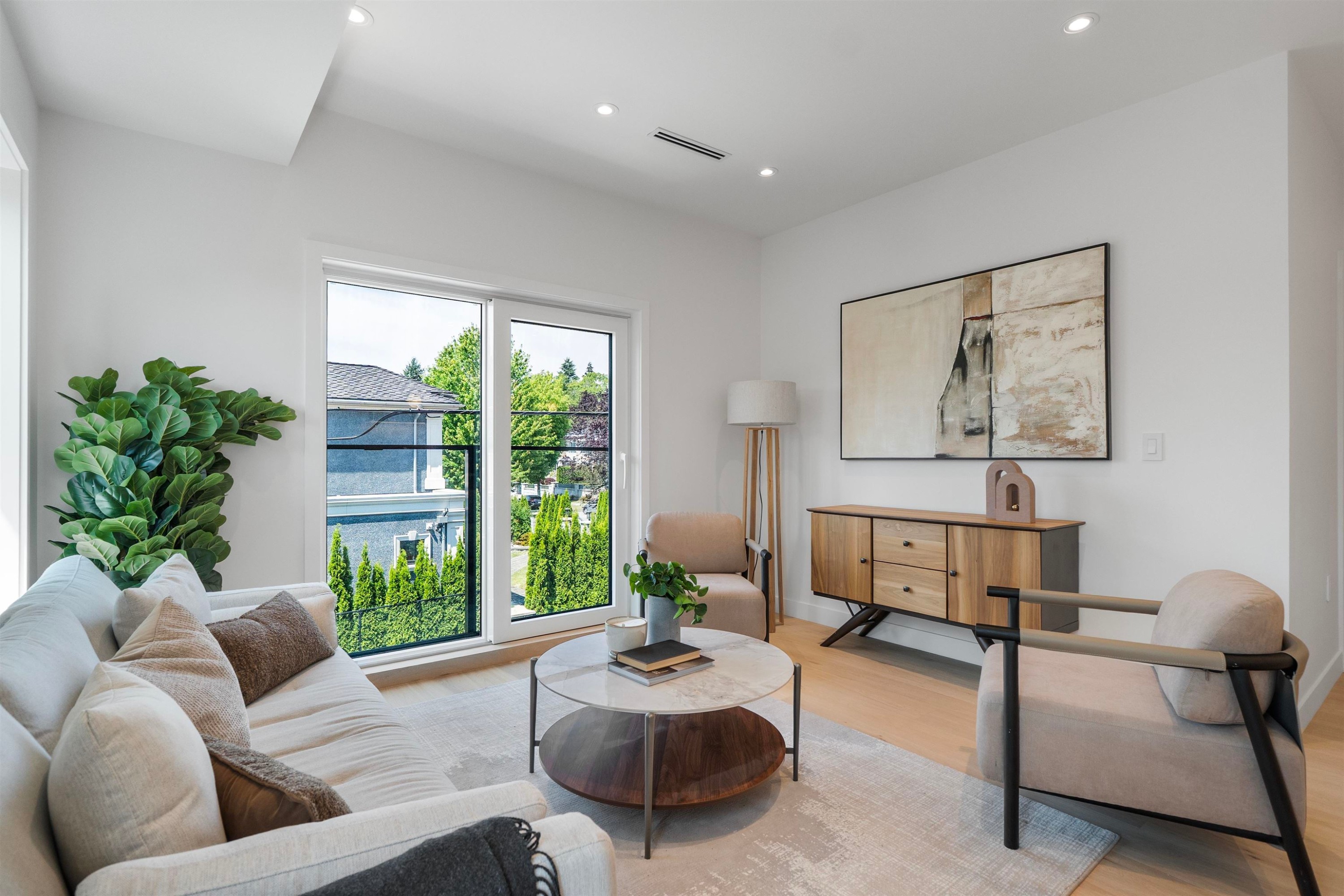 1012 52Nd Avenue W, Vancouver, BC