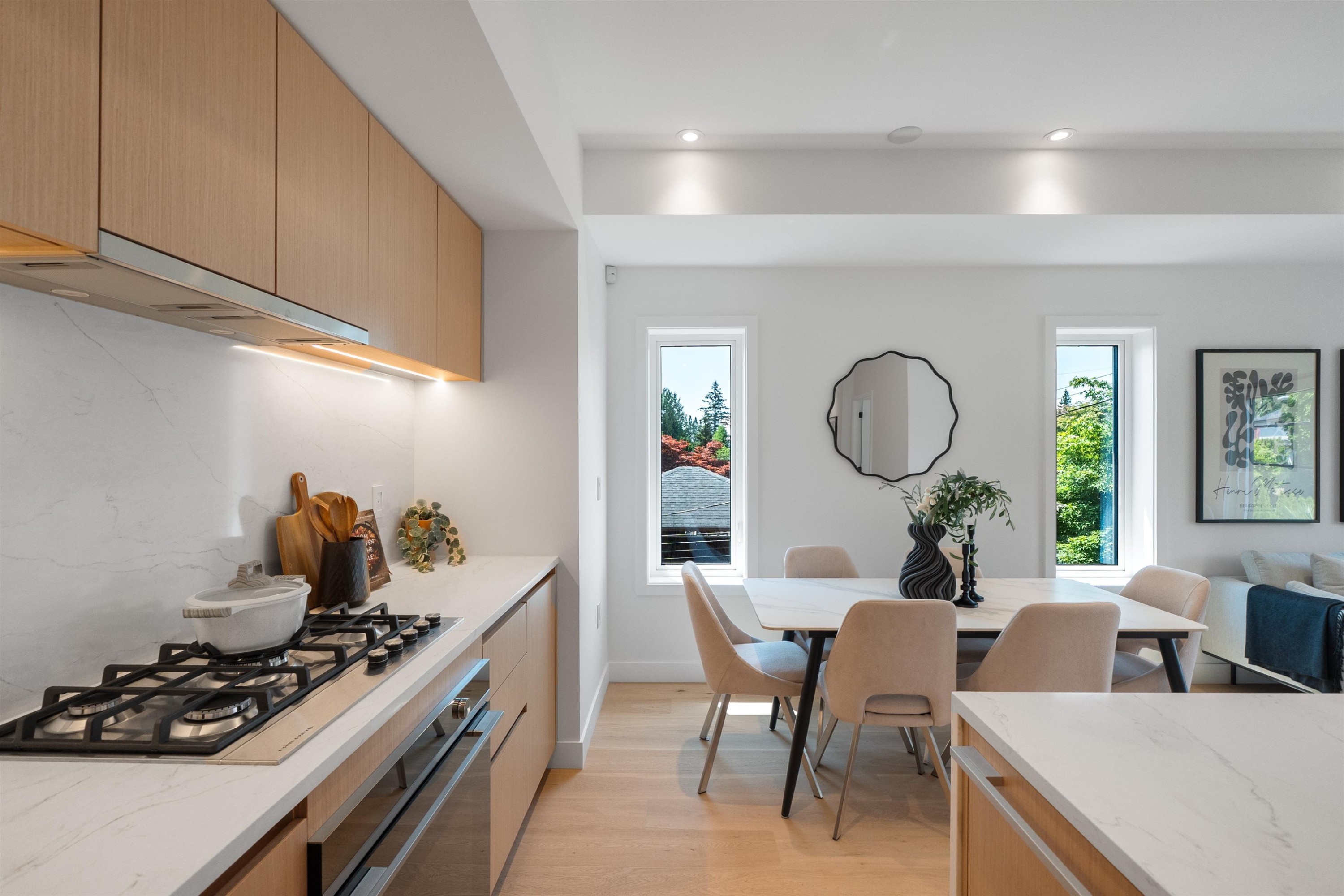 1012 52Nd Avenue W, Vancouver, BC