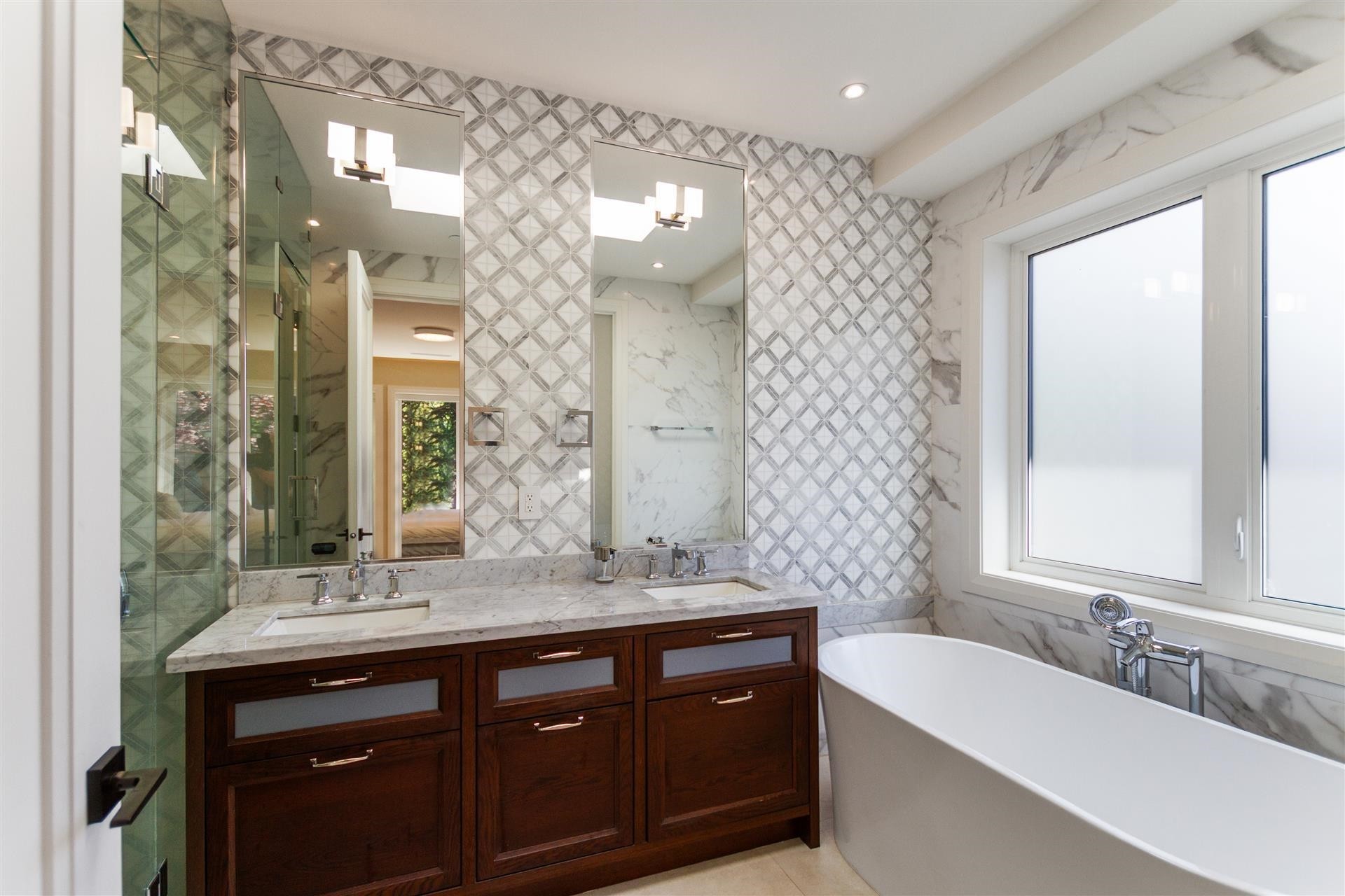 3708 35Th Avenue W, Vancouver, BC - Indoor Photo Showing Bathroom