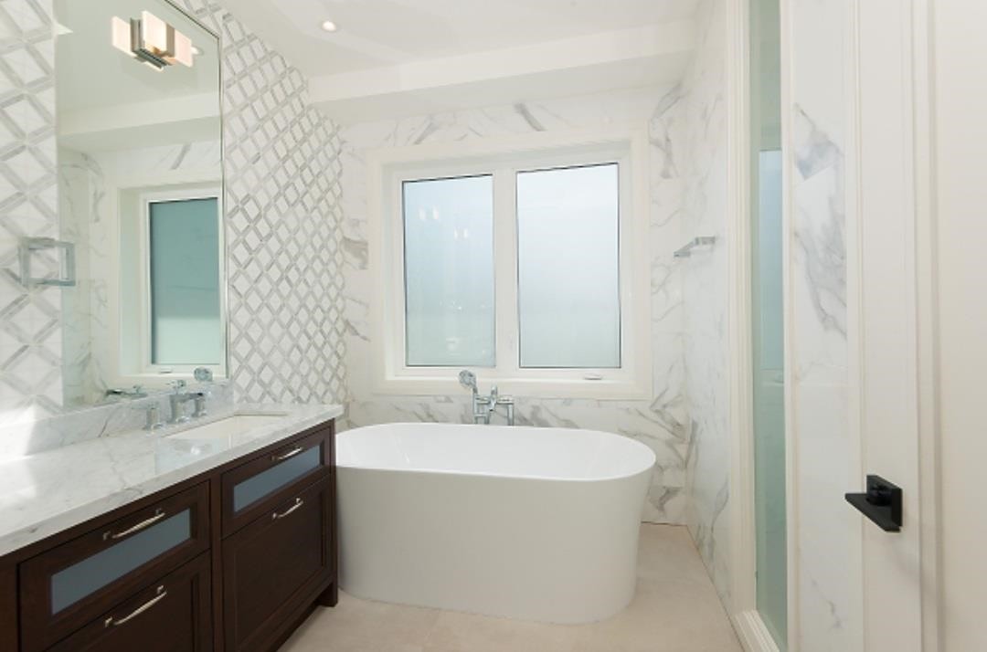 3708 35Th Avenue W, Vancouver, BC - Indoor Photo Showing Bathroom