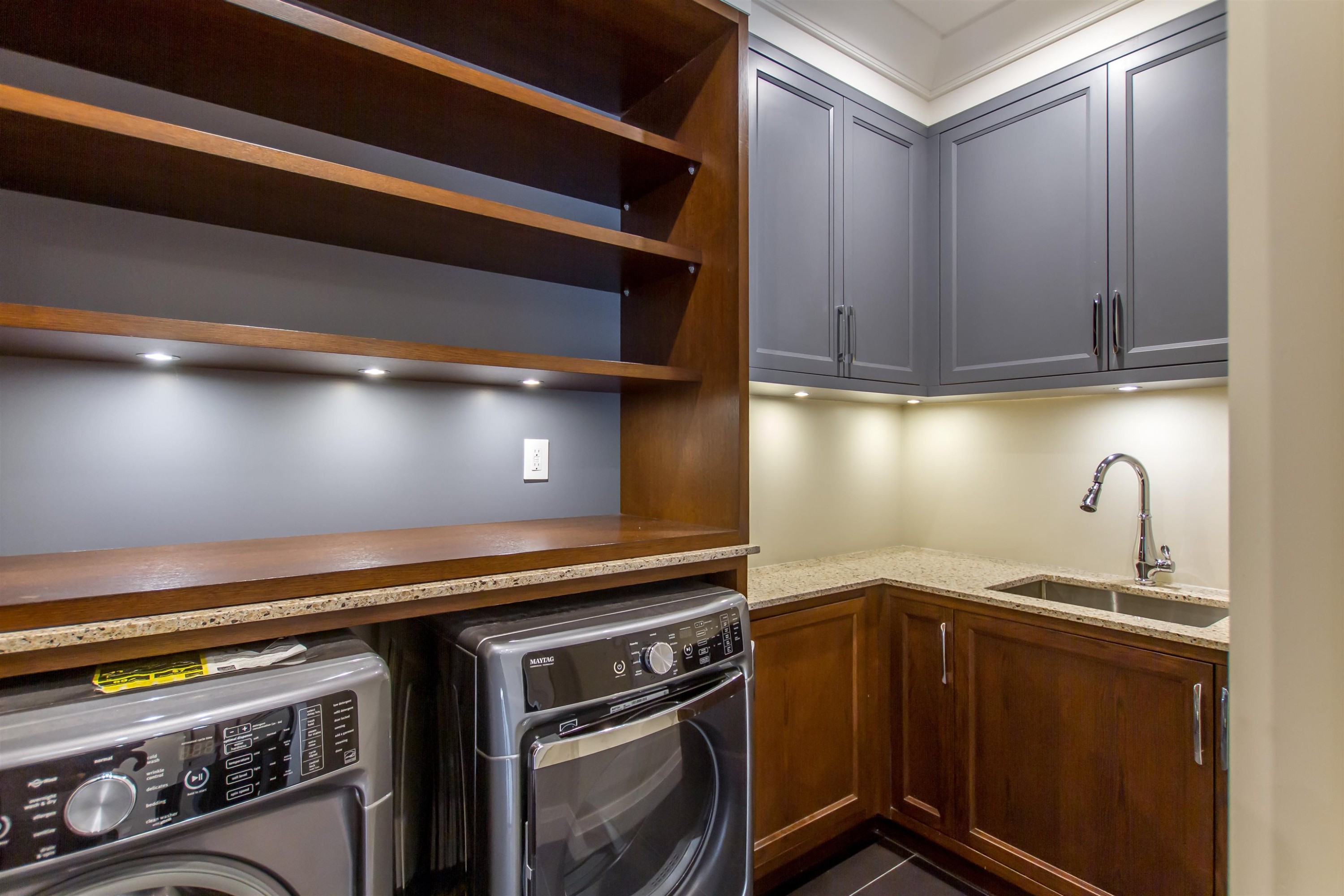3708 35Th Avenue W, Vancouver, BC - Indoor Photo Showing Laundry Room