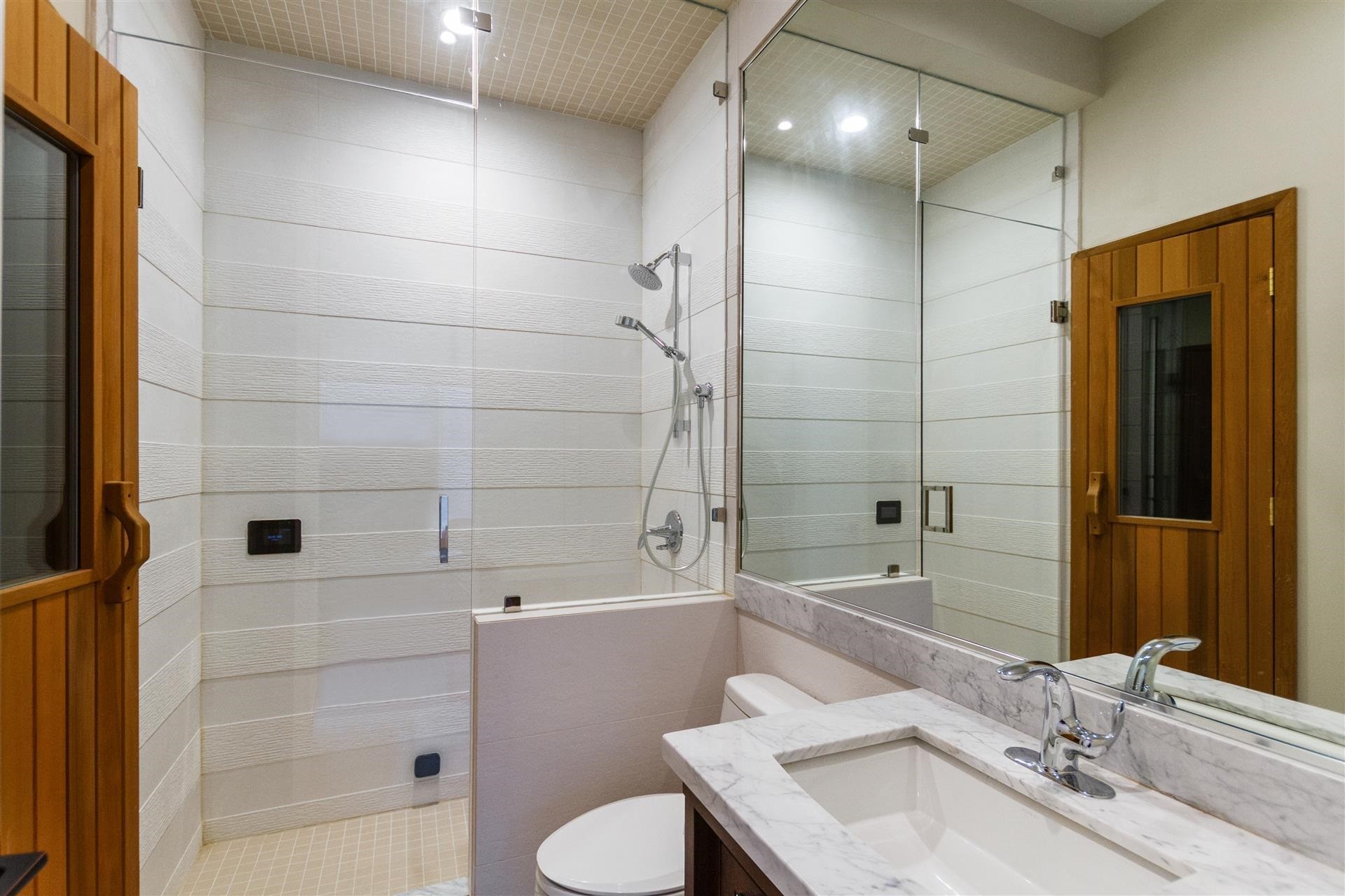3708 35Th Avenue W, Vancouver, BC - Indoor Photo Showing Bathroom