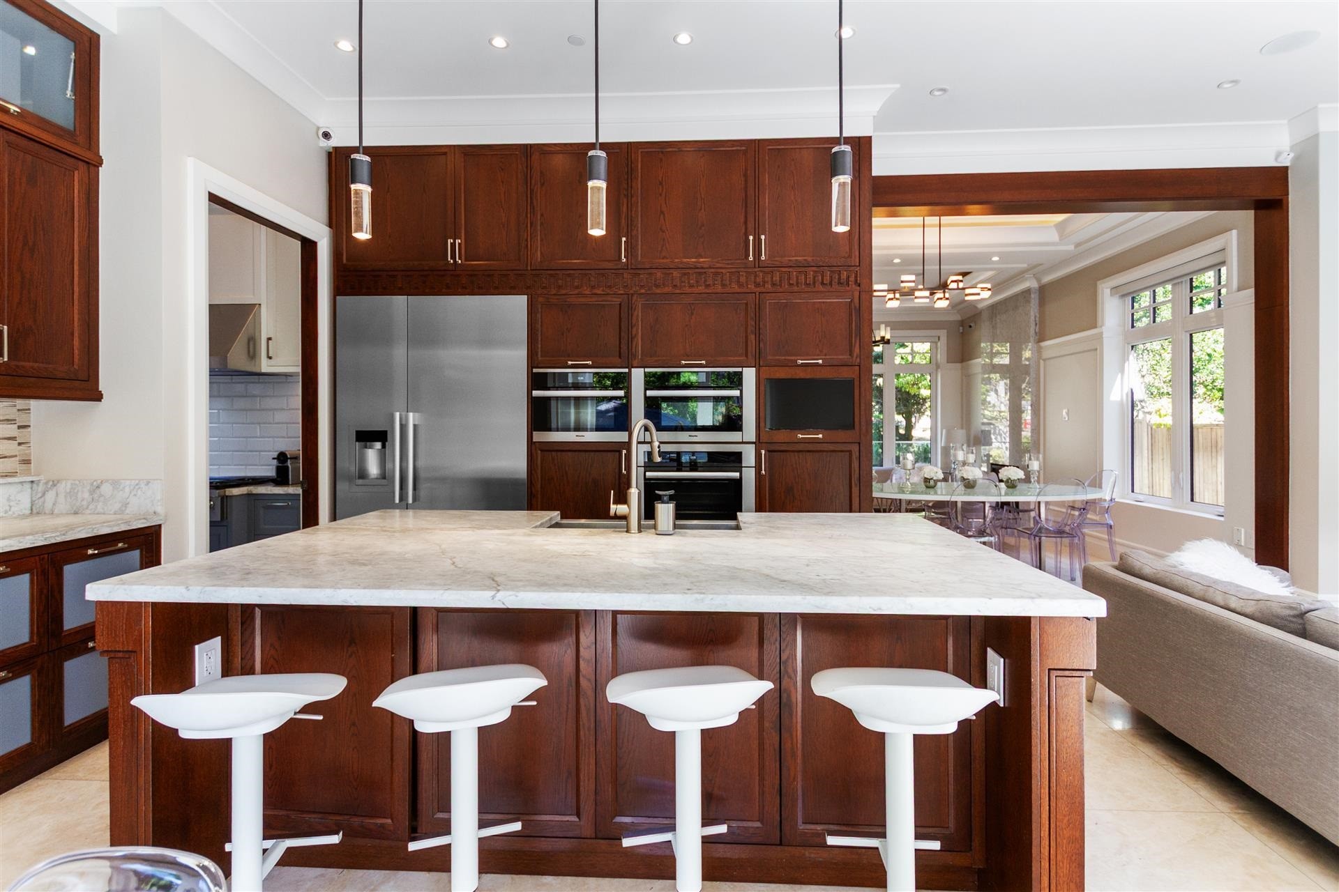 3708 35Th Avenue W, Vancouver, BC - Indoor Photo Showing Kitchen With Upgraded Kitchen