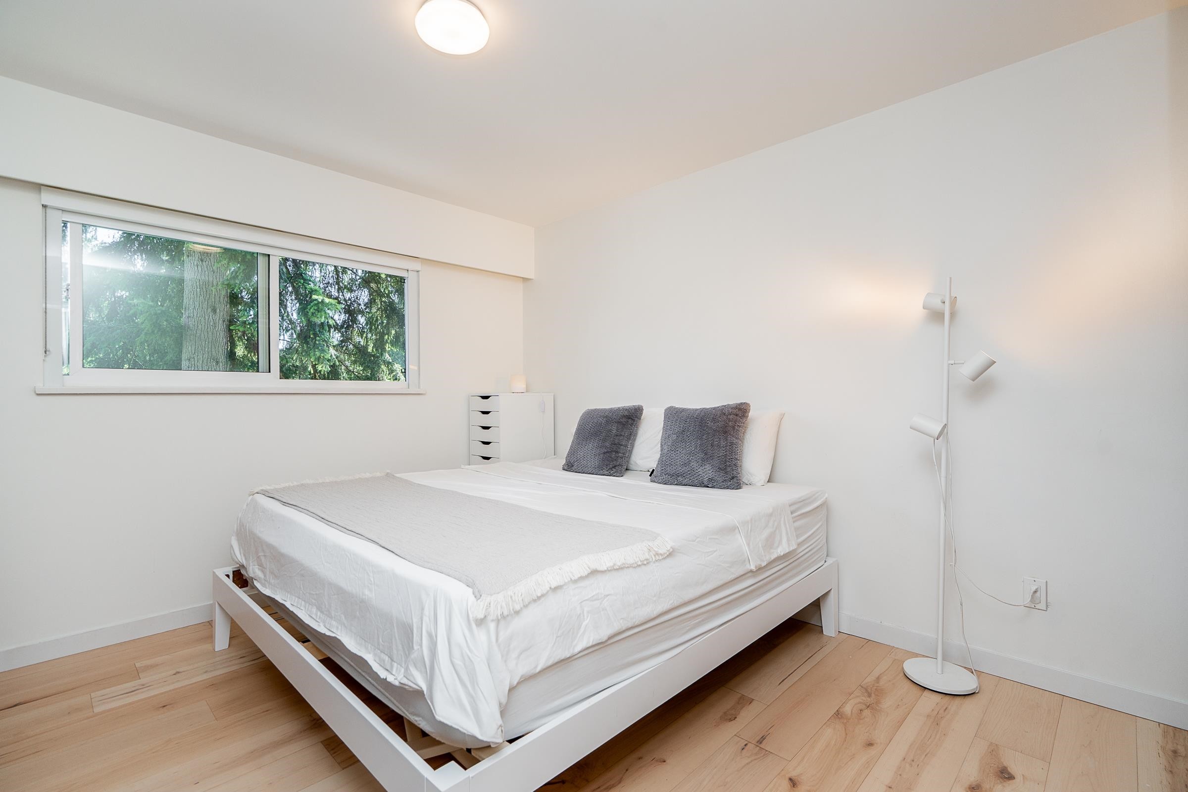 137 College Park Way, Port Moody, BC