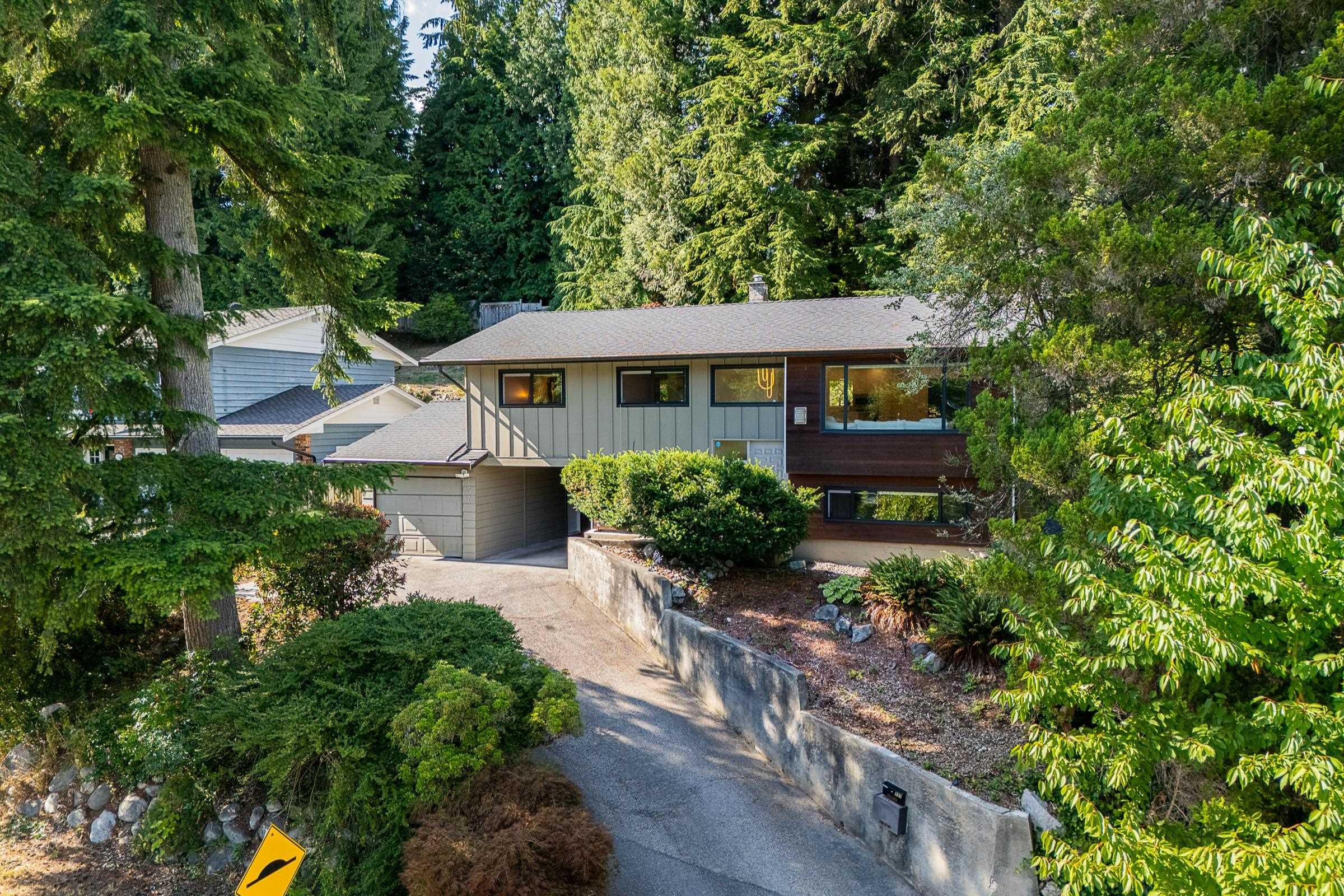 137 College Park Way, Port Moody, BC