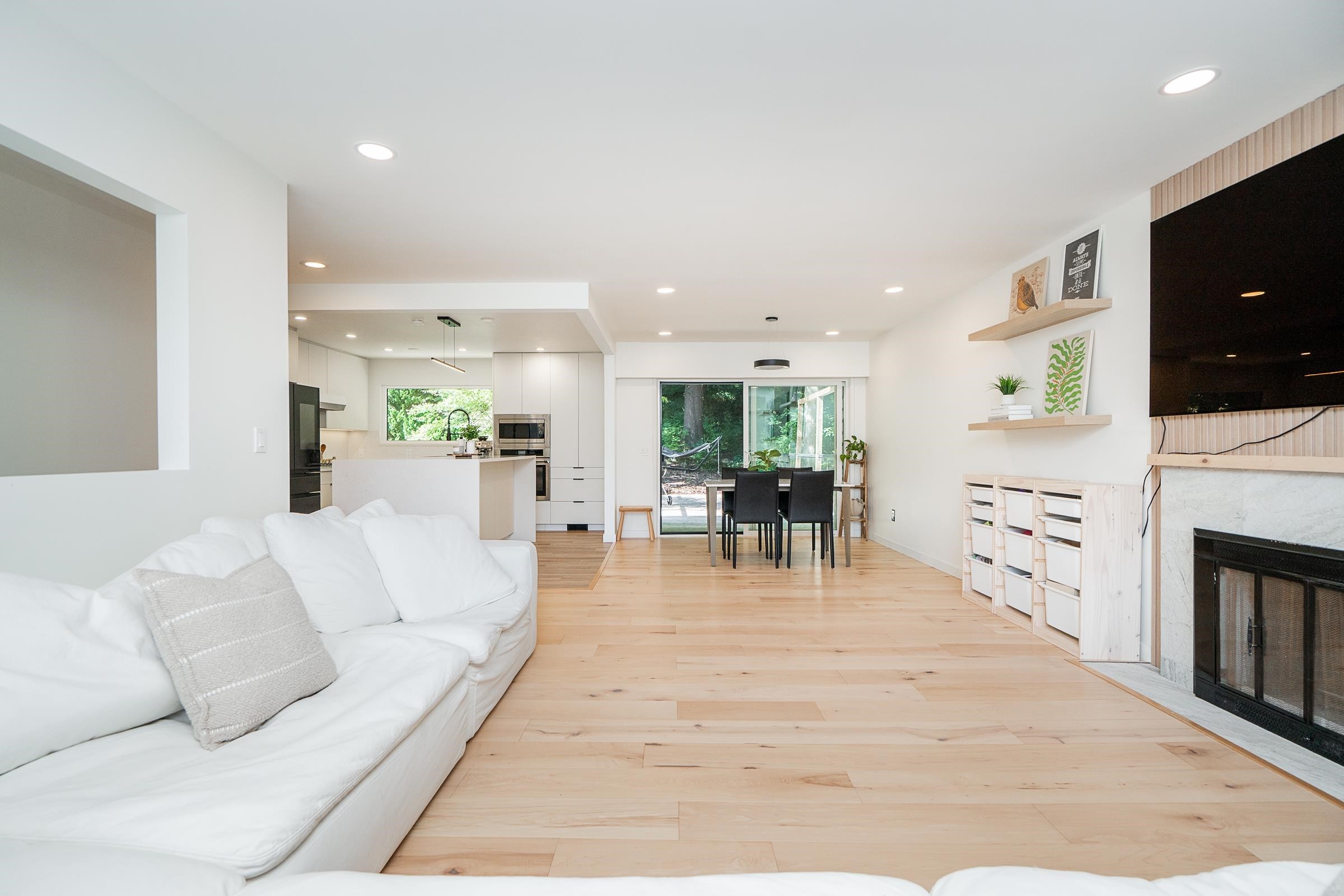 137 College Park Way, Port Moody, BC