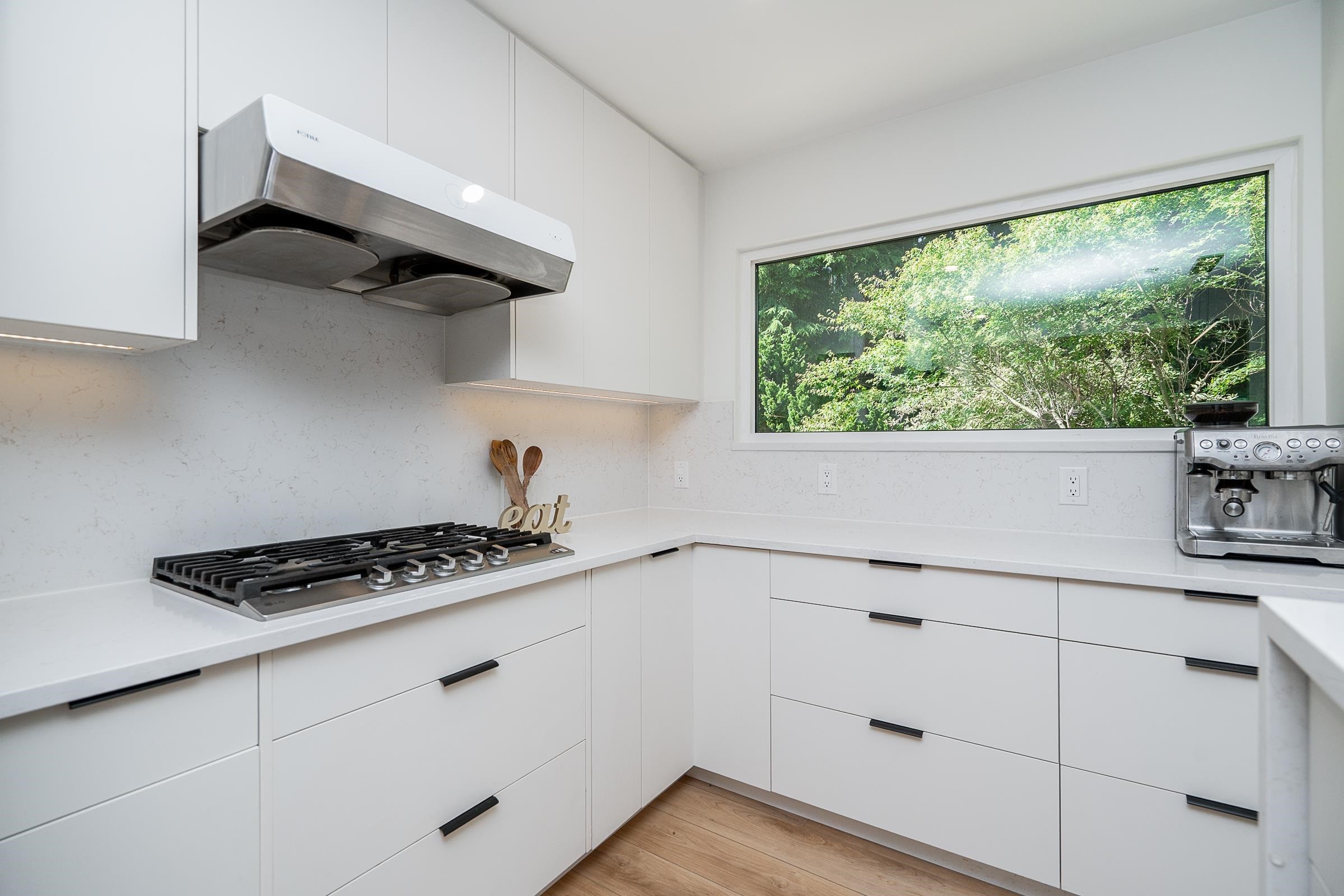 137 College Park Way, Port Moody, BC