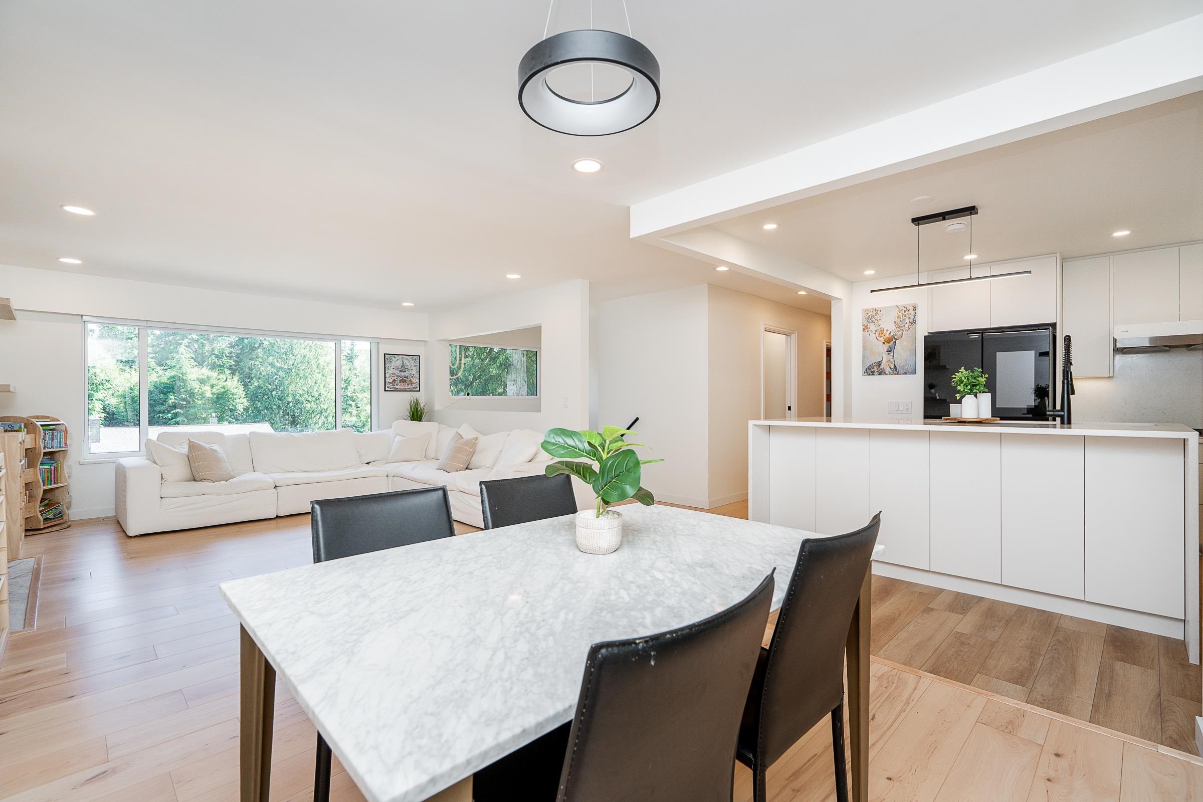 137 College Park Way, Port Moody, BC