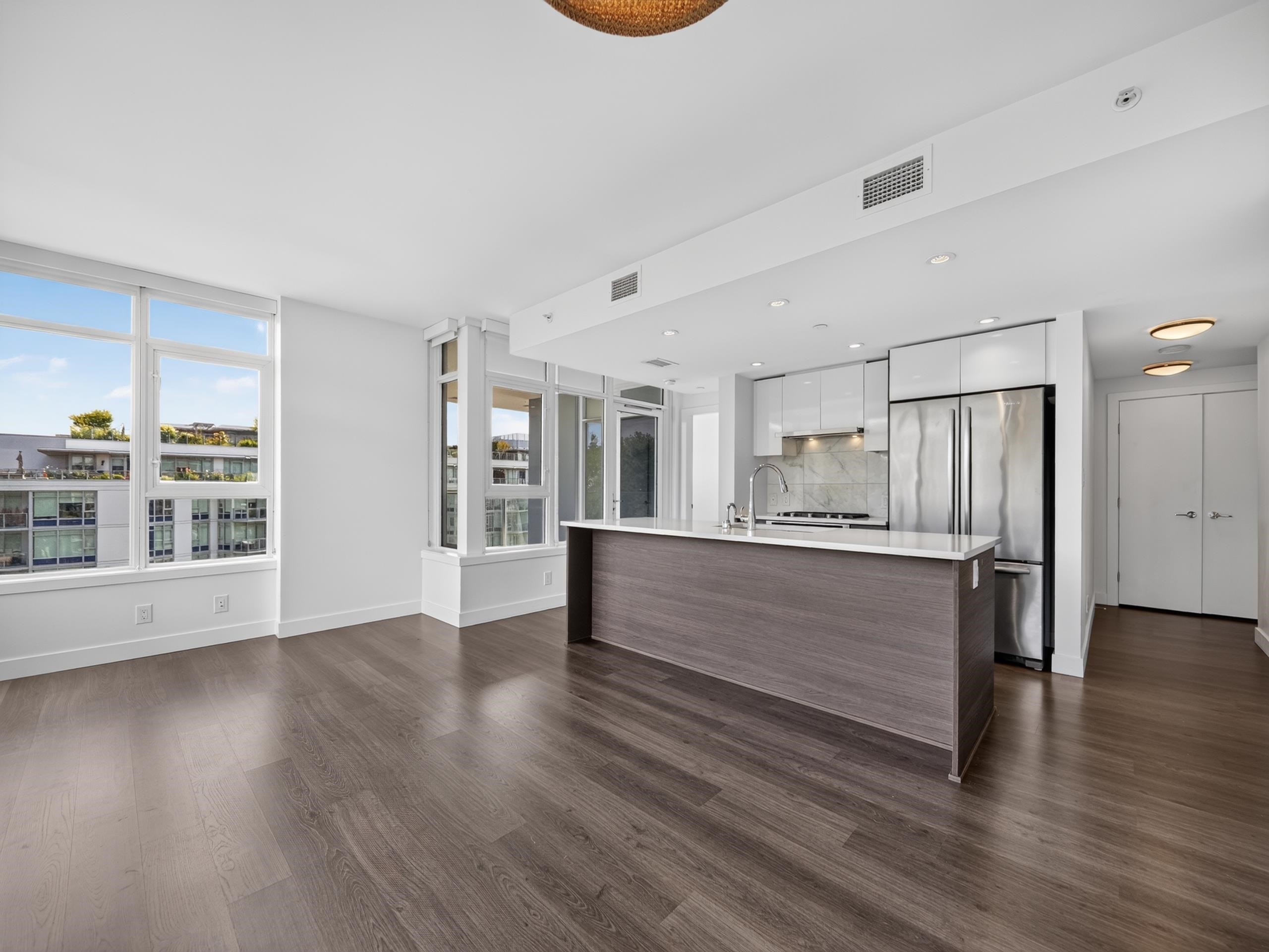 1102-8538 River District Crossing, Vancouver, BC