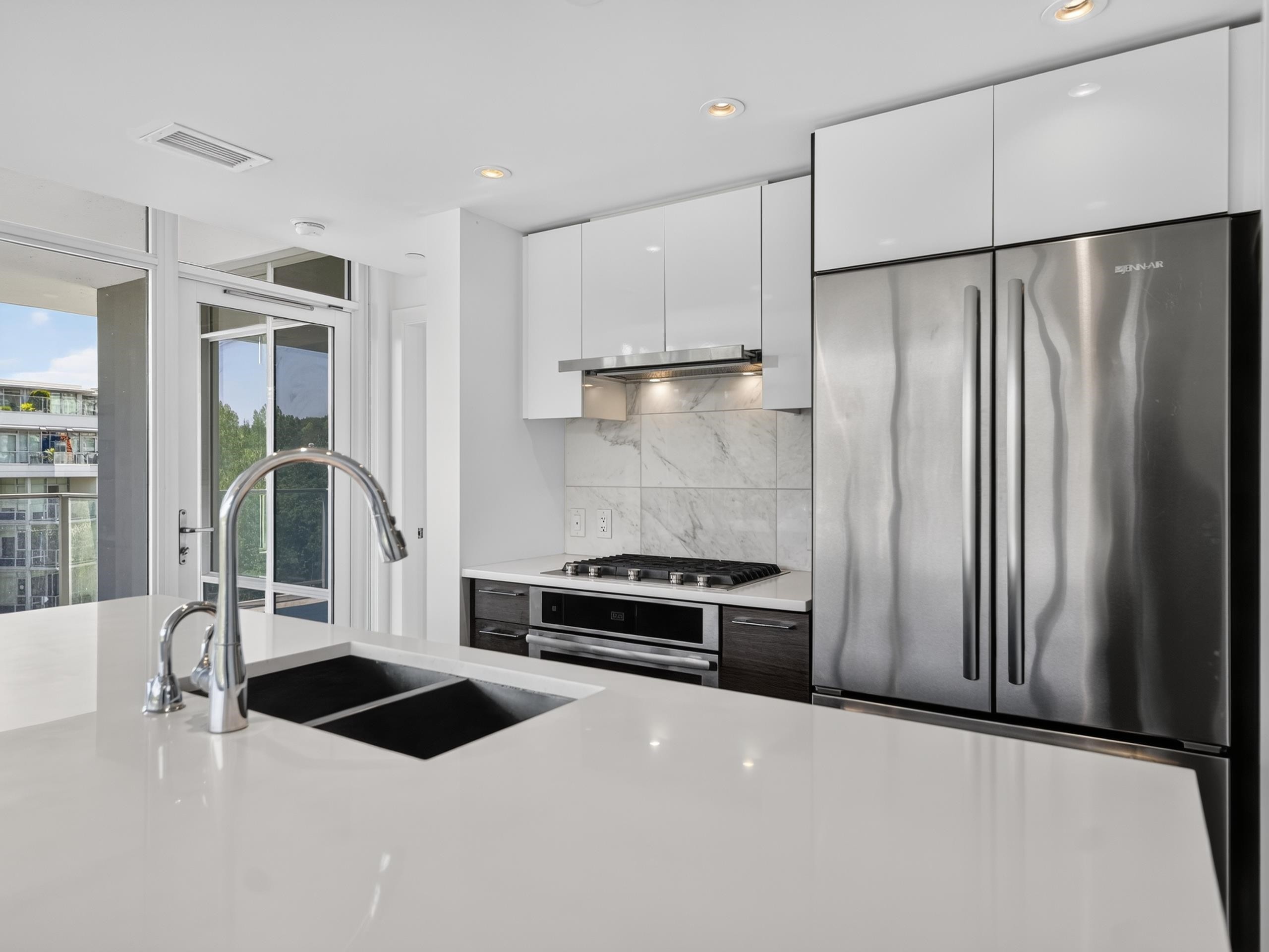 1102-8538 River District Crossing, Vancouver, BC