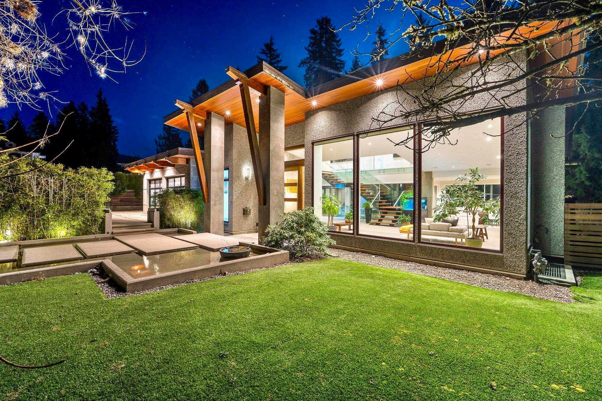 388 Hidhurst Place, West Vancouver, BC