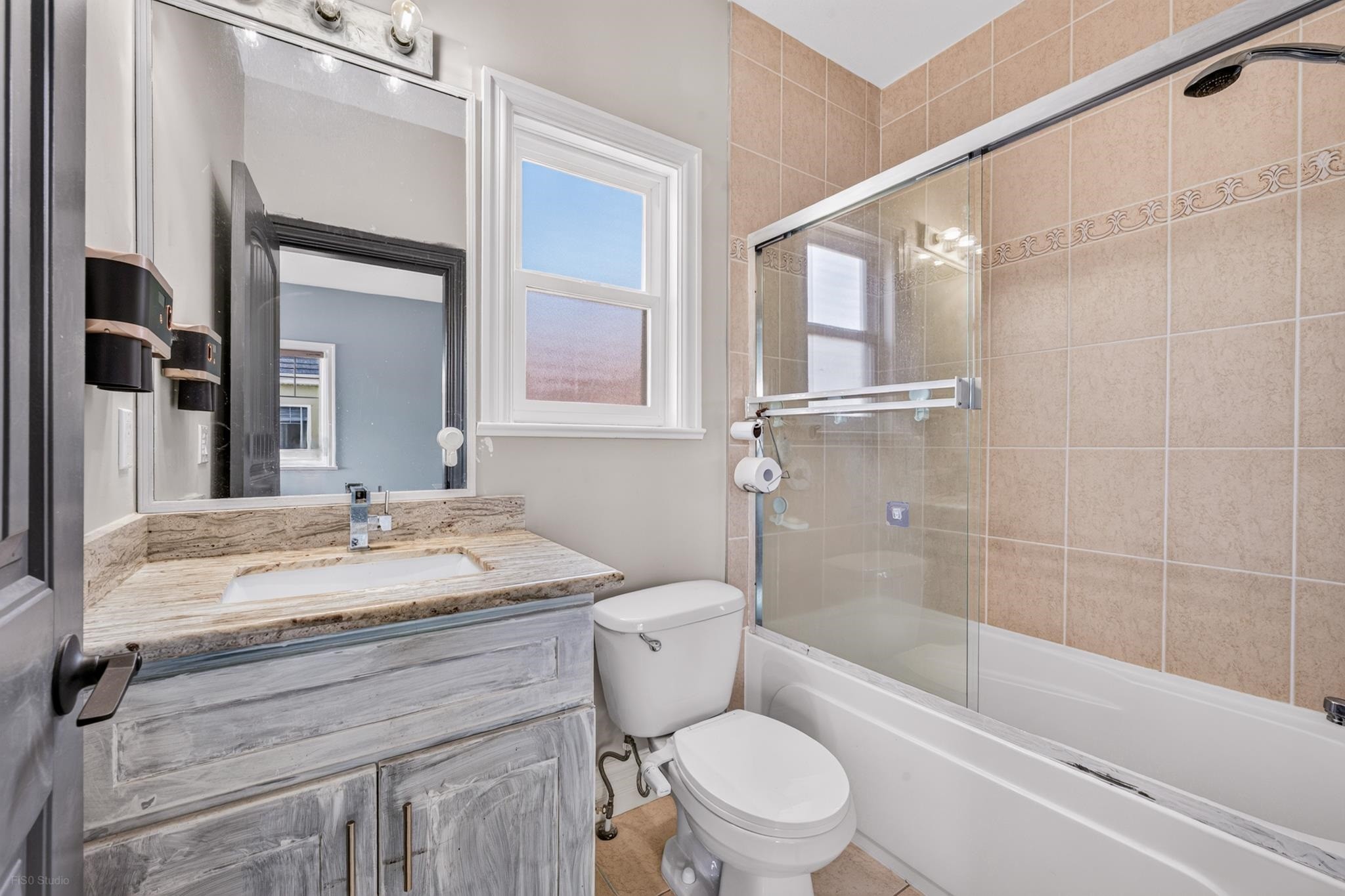 4682 Blundell Road, Richmond, BC