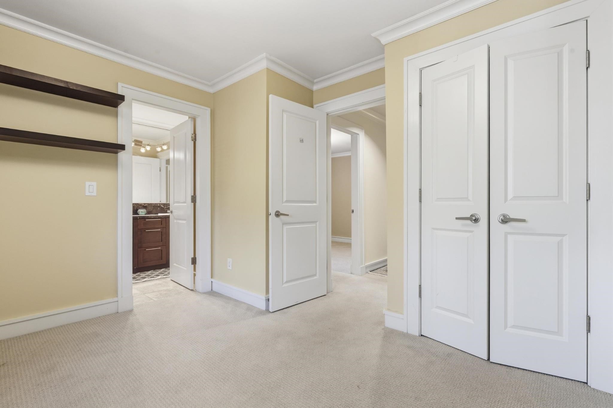 1017 Canyon Boulevard, North Vancouver, BC