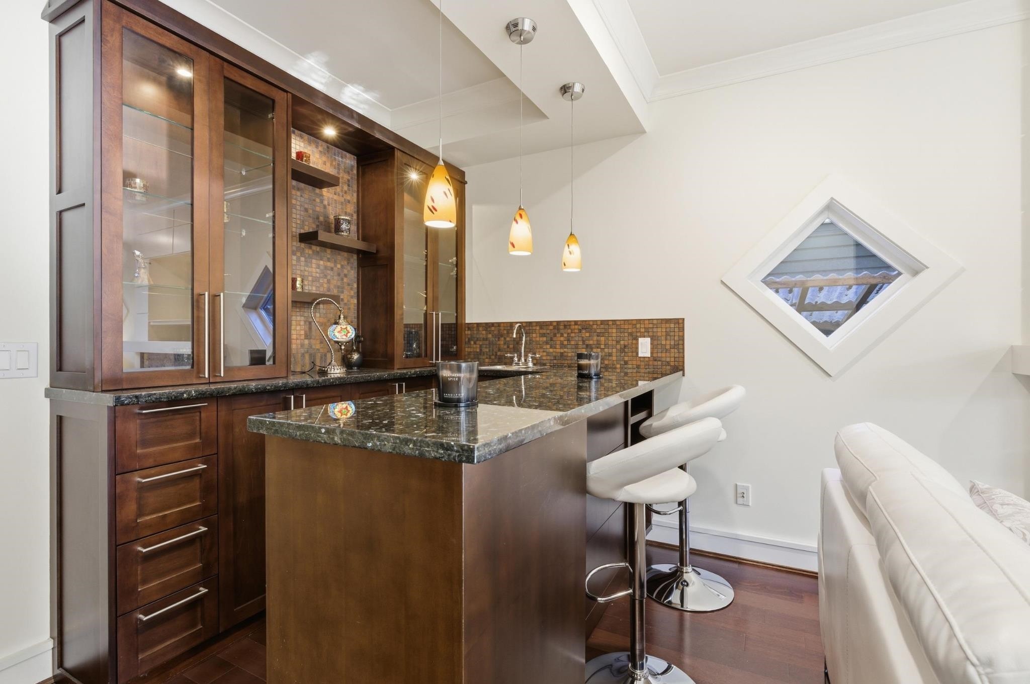 1017 Canyon Boulevard, North Vancouver, BC