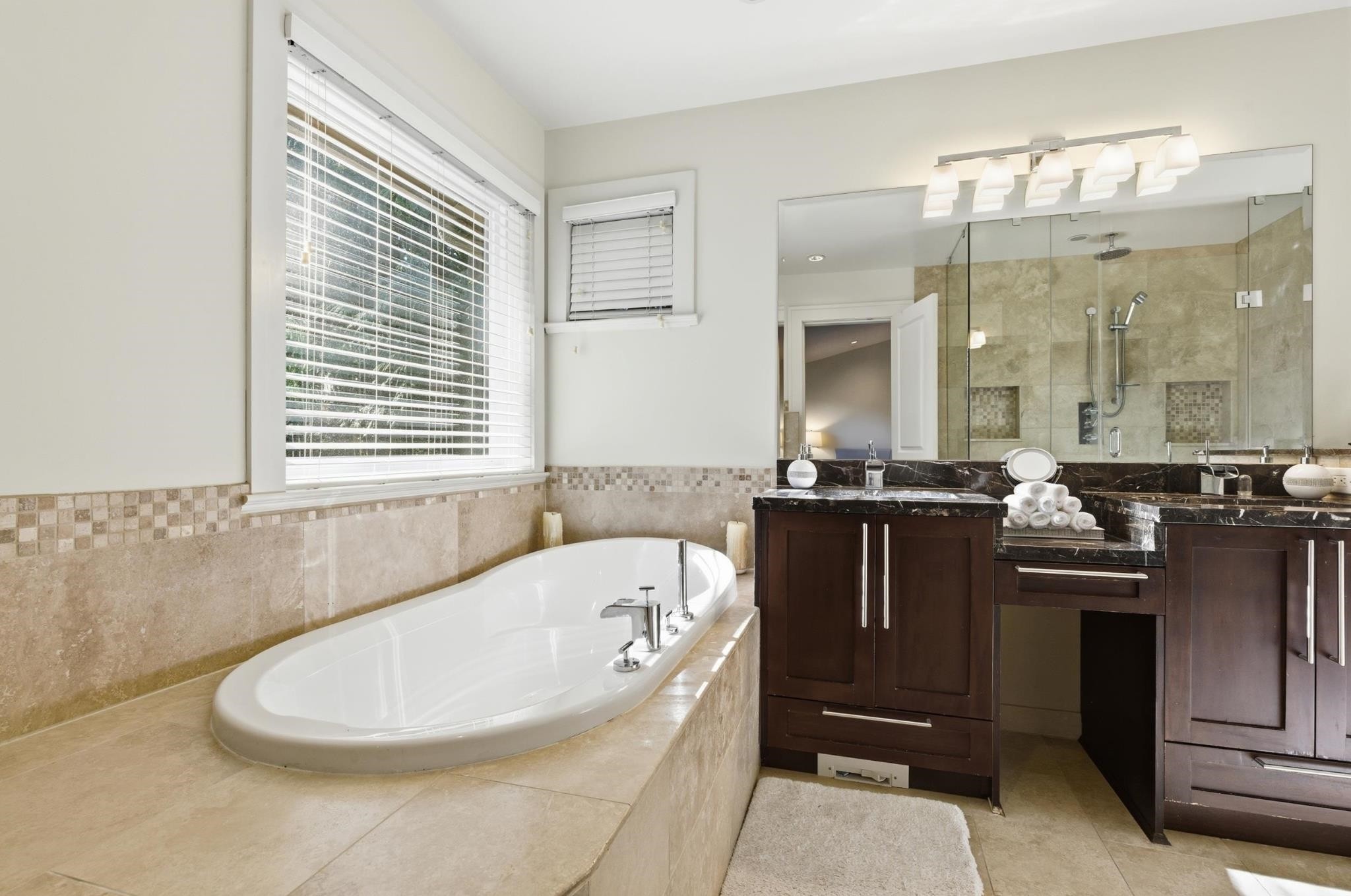 1017 Canyon Boulevard, North Vancouver, BC