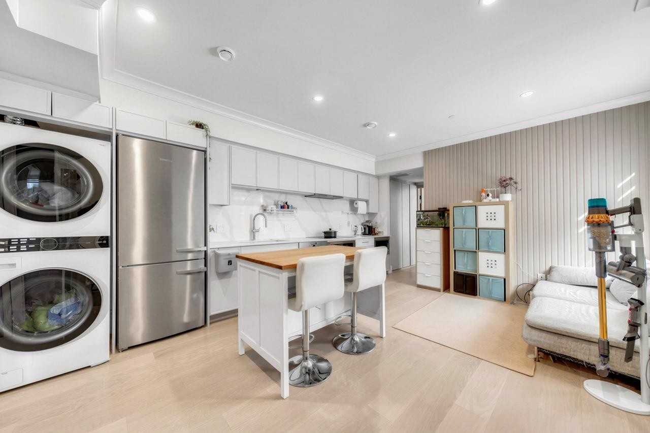 7709 Granville Street, Vancouver, BC