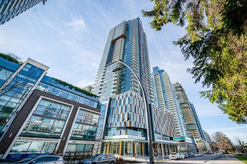 2004-4458 Beresford Street  Burnaby, BC V5H 0J1