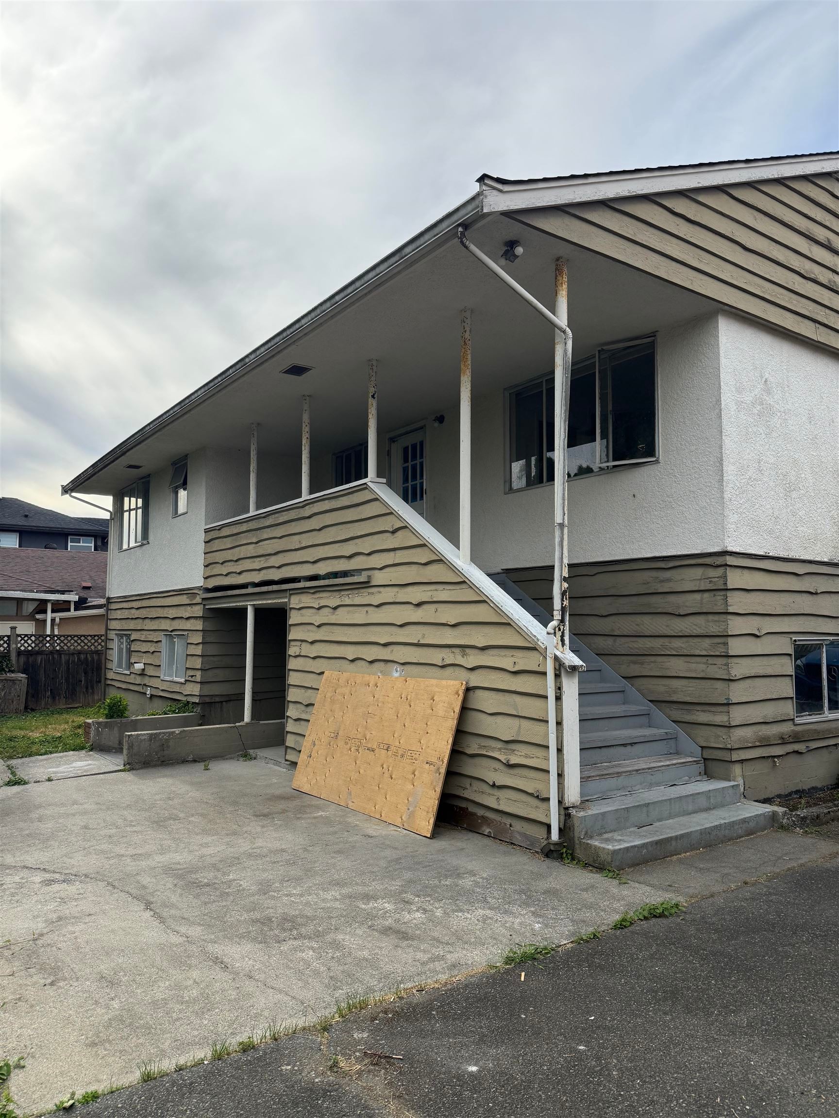 11220 King Road, Richmond, BC