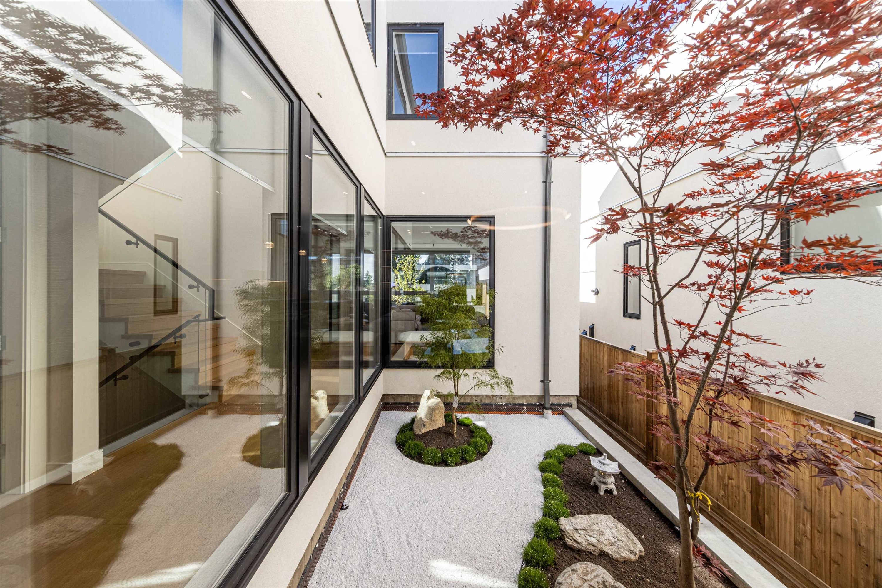 840 14Th Street E, North Vancouver, BC
