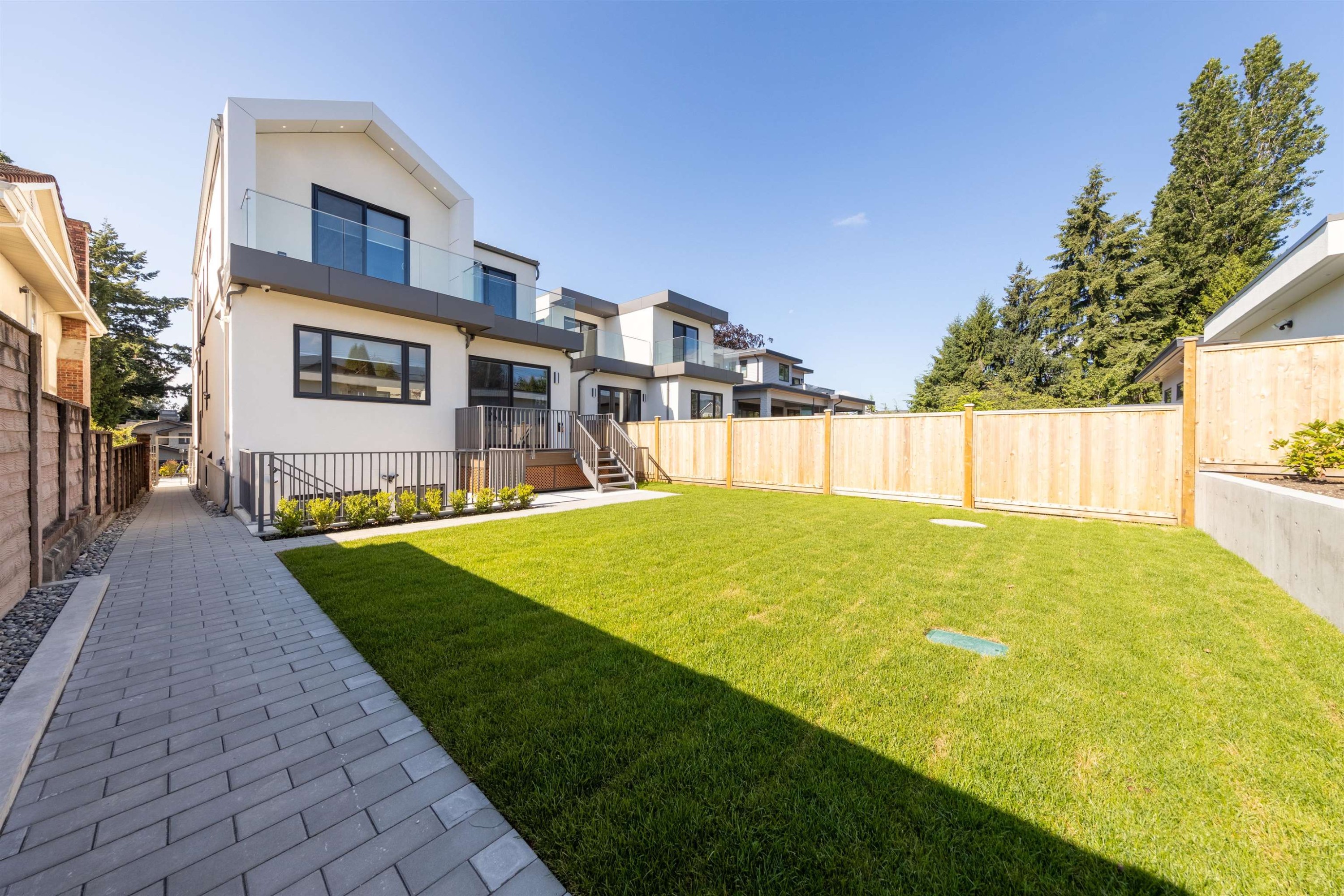 840 14Th Street E, North Vancouver, BC