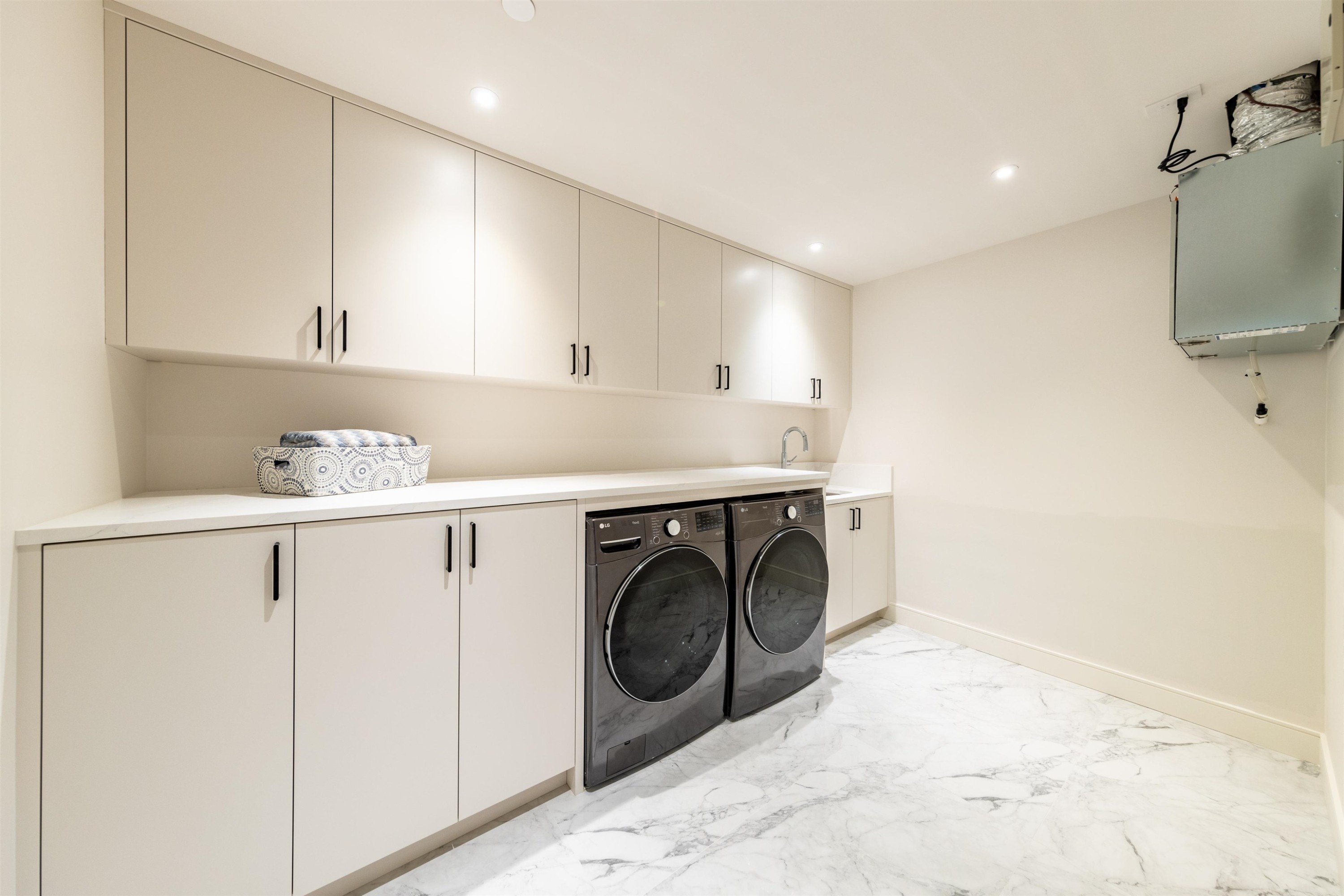 840 14Th Street E, North Vancouver, BC