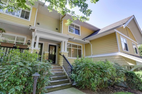 11-6878 Southpoint Drive  Burnaby, BC V3N 5E4