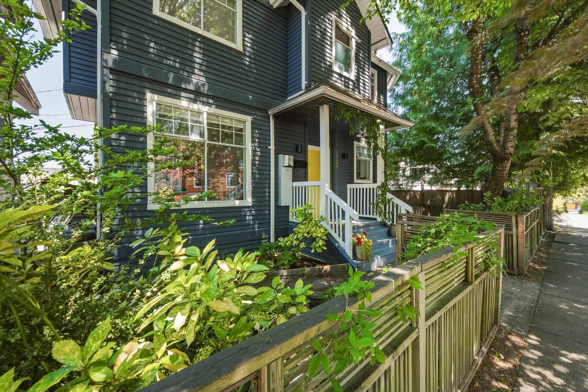 1239 22Nd Avenue E, Vancouver, BC