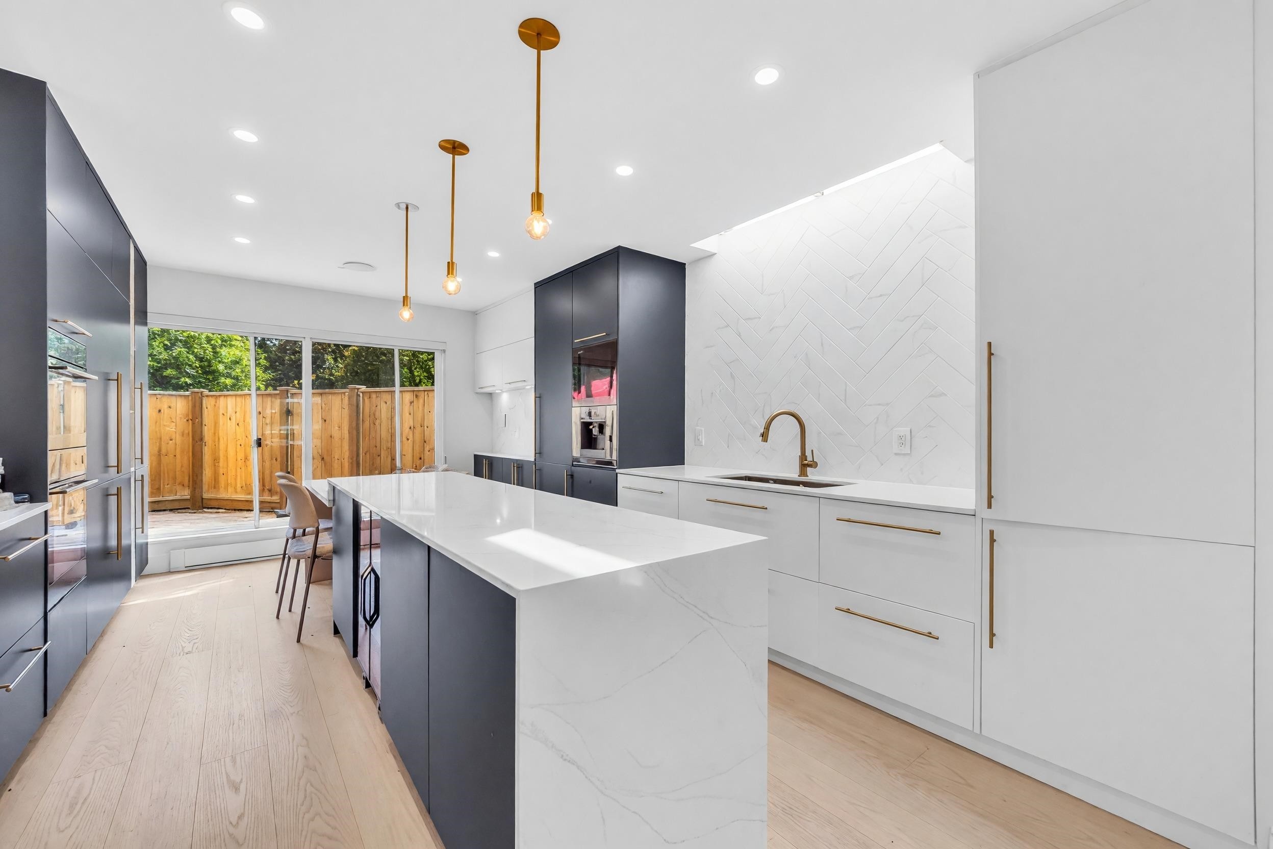 265 Keith Road E, North Vancouver, BC