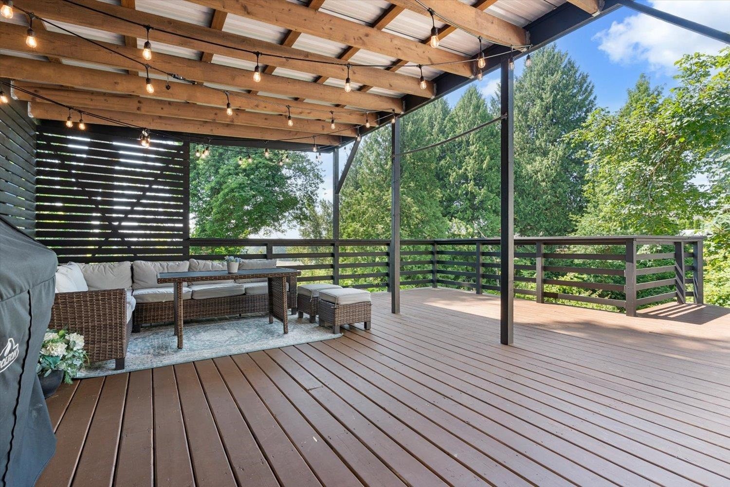 21730 River Road, Maple Ridge, BC