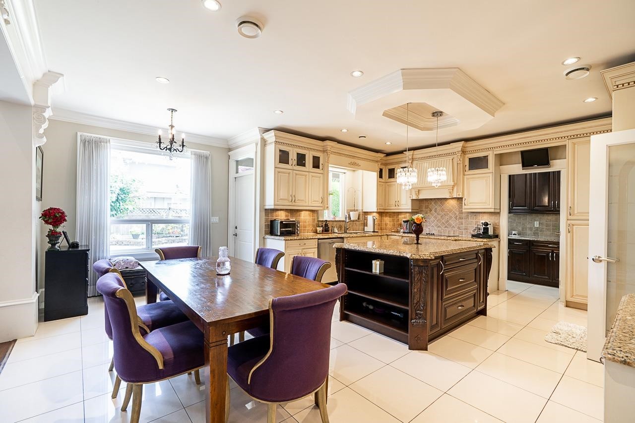 8800 Moore Road, Richmond, BC - Indoor