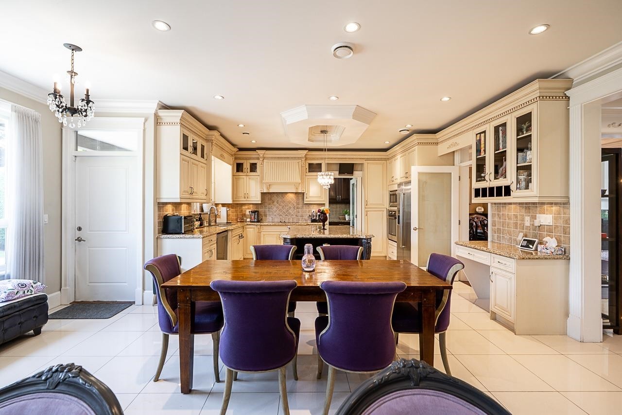 8800 Moore Road, Richmond, BC - Indoor