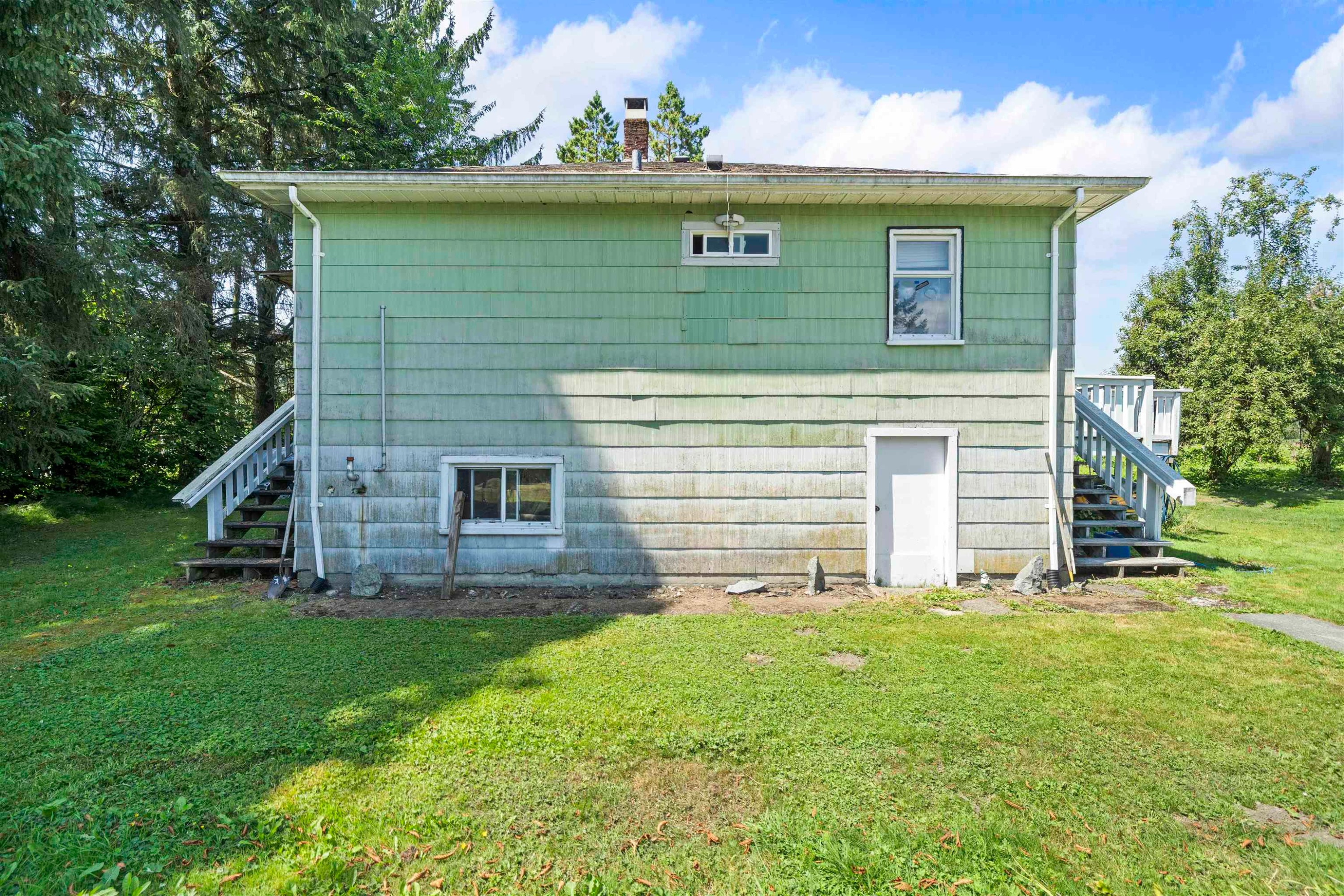 489 Prairie Avenue, Port Coquitlam, BC