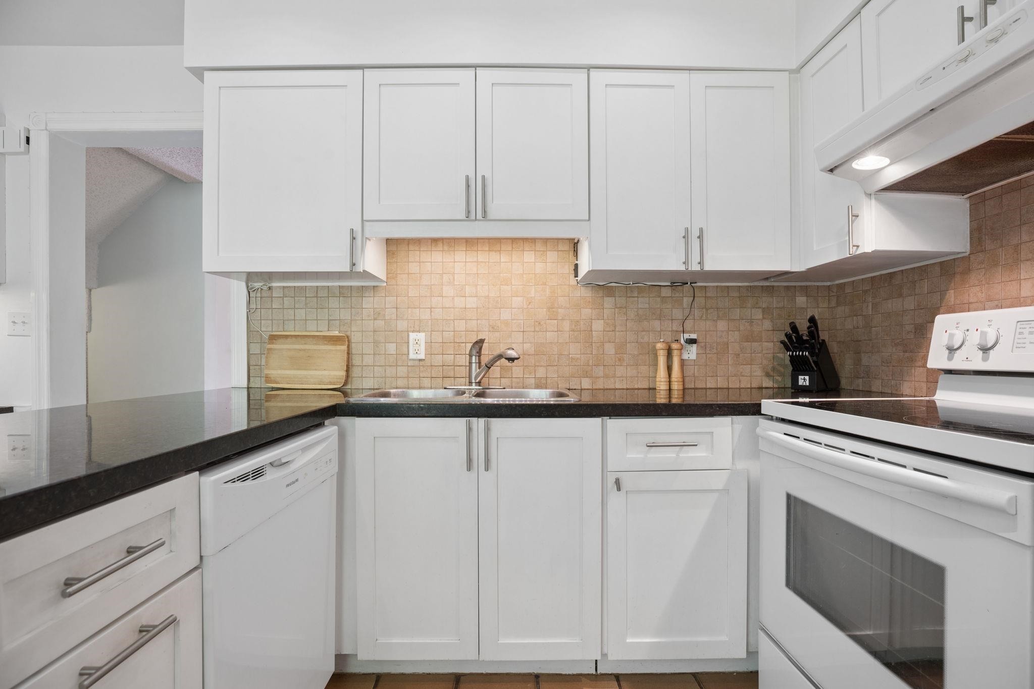 539 Ioco Road, Port Moody, BC