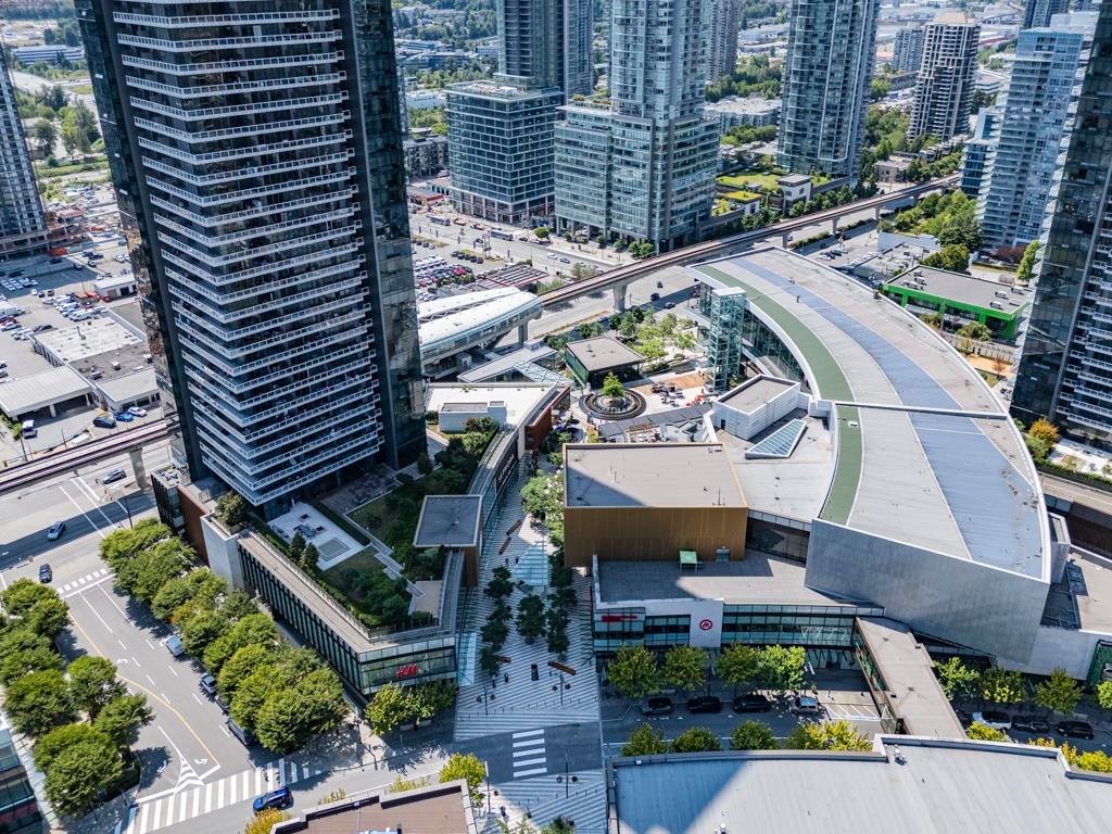 2611-1955 Alpha Way, Burnaby, BC - Outdoor