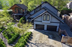 41281 Meadow Avenue Squamish, BC V0N 1T0