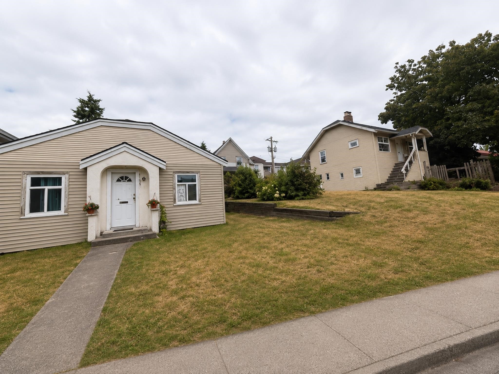 1243 Broadway E, Vancouver, BC