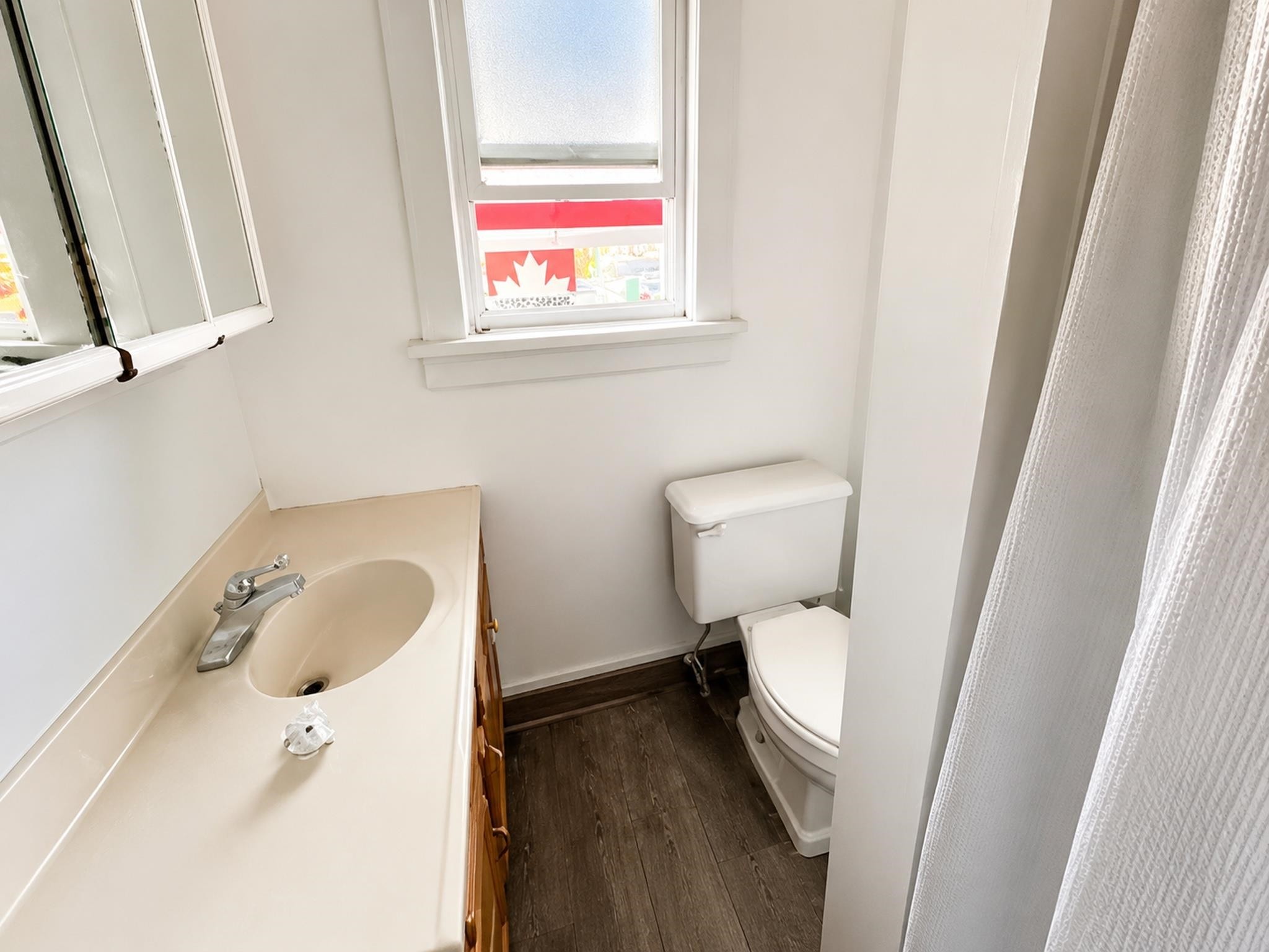 1257 Broadway E, Vancouver, BC