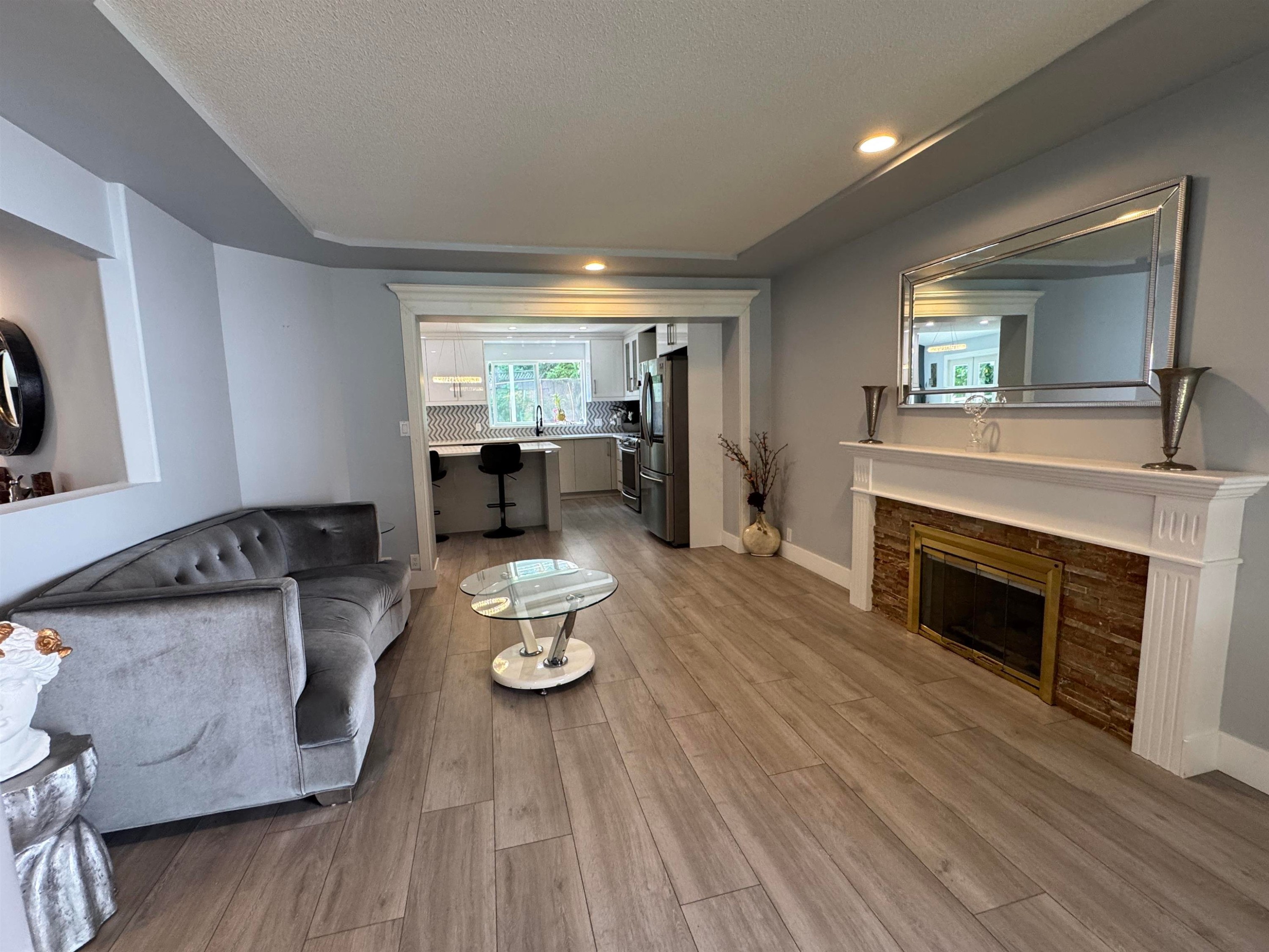 1416 Purcell Drive, Coquitlam, BC - Indoor Photo Showing Living Room With Fireplace